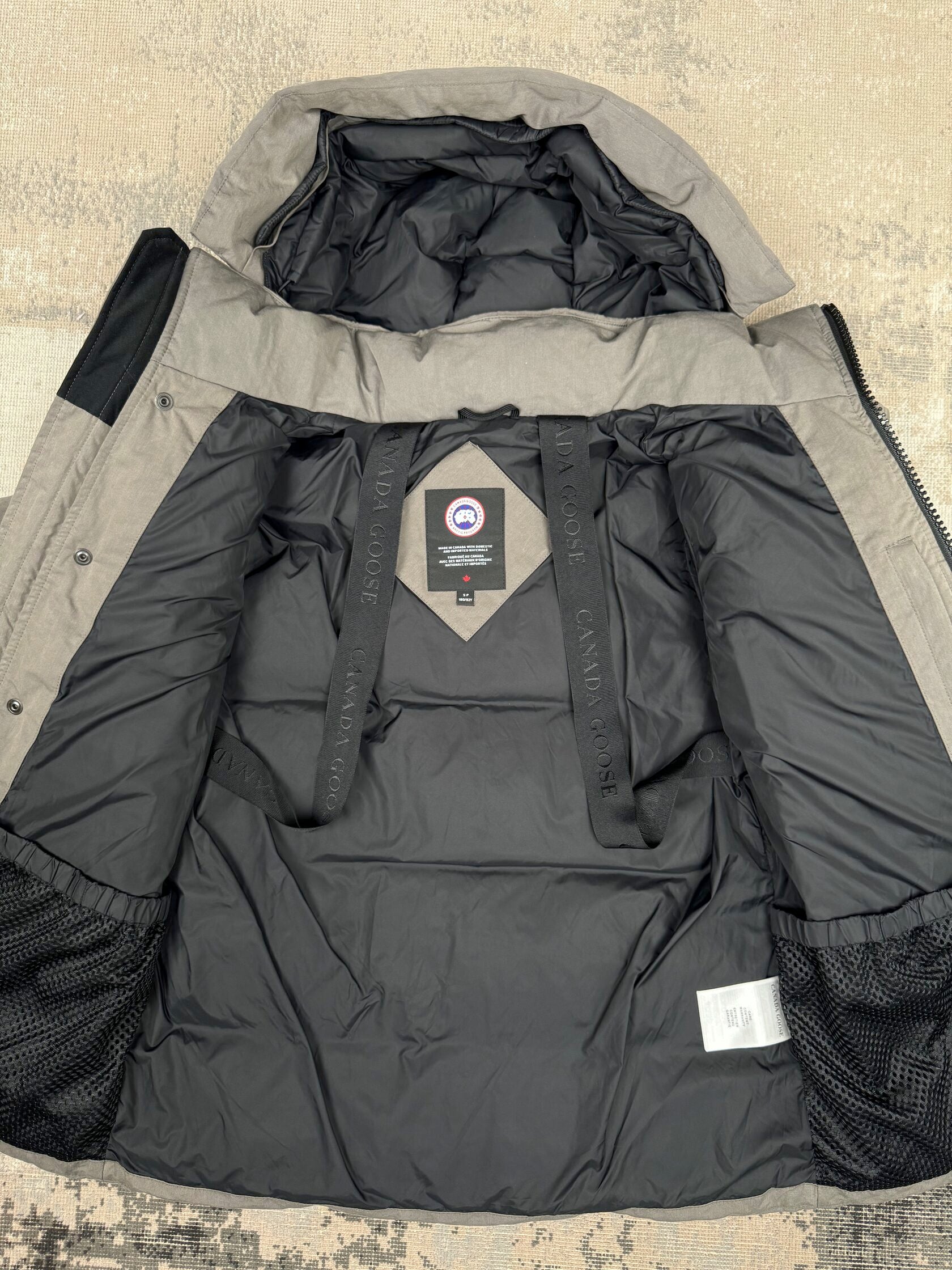 Canada Goose Cotton Blend Wyndham Artic Tech - Grey Canada Goose