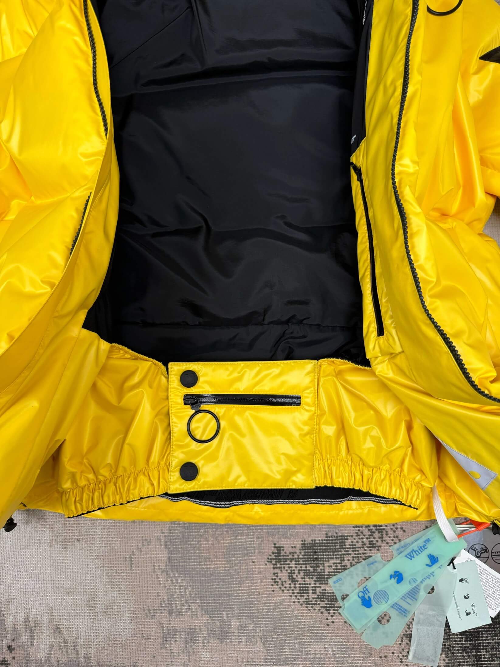 Off-White Equipment Ski Jacket - Yellow Off-White
