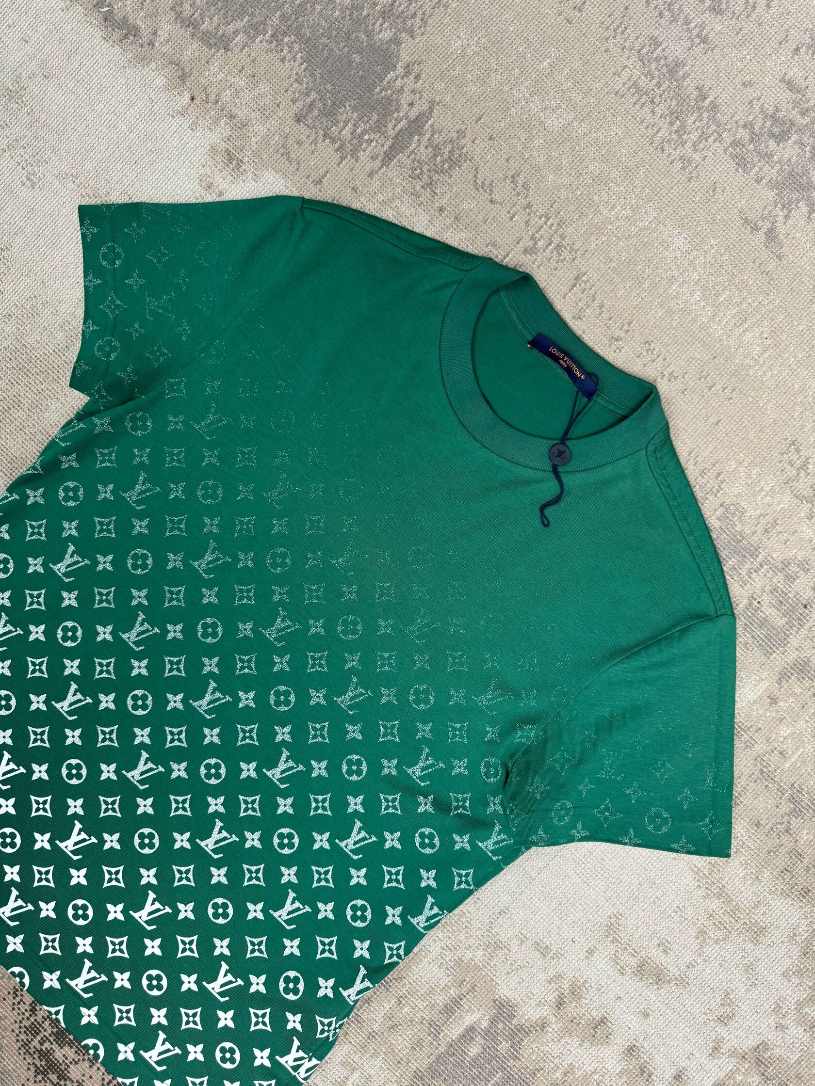 Louis Vuitton Gradient T-Shirt - Green Louis Vuitton