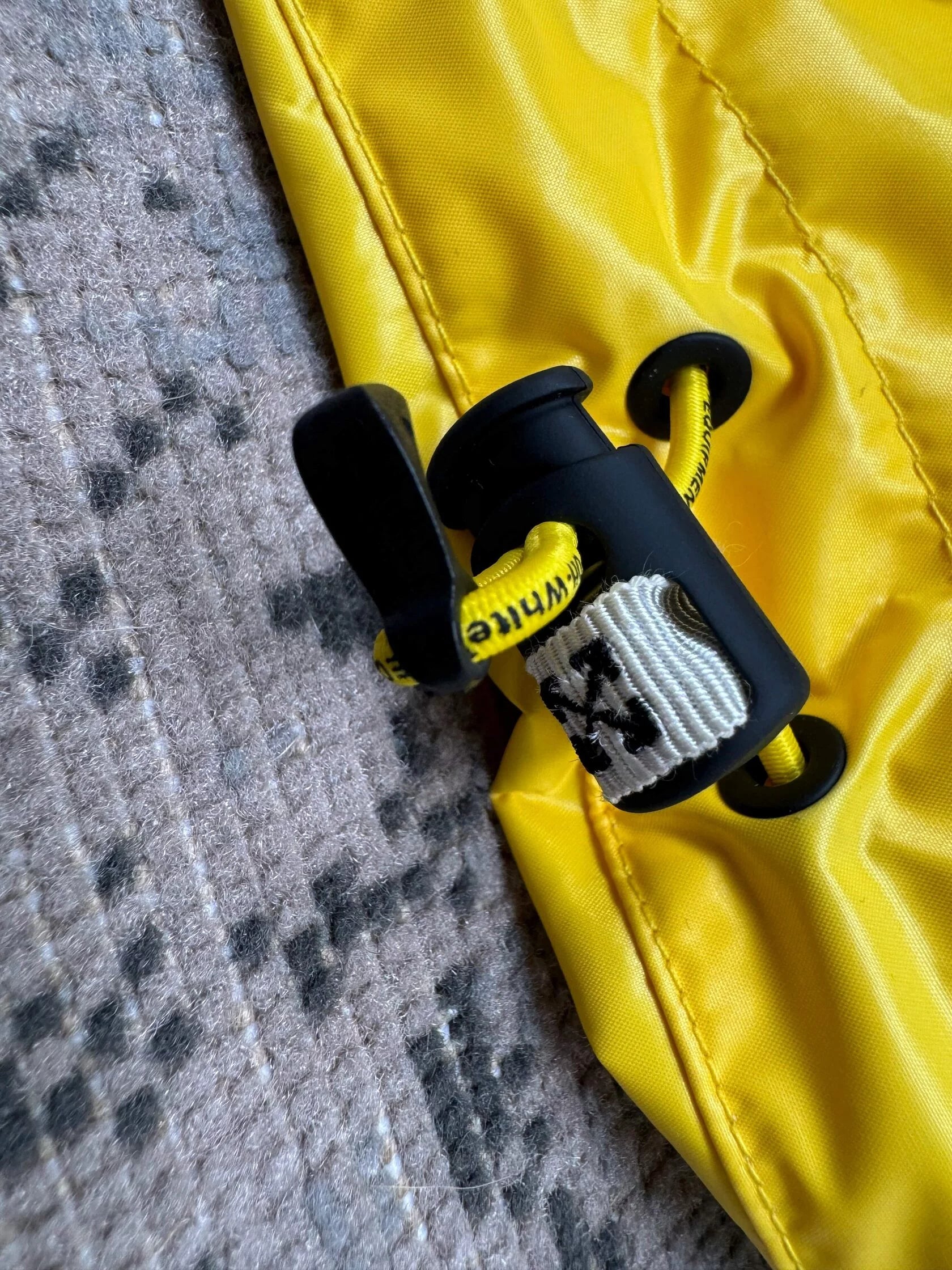 Off-White Equipment Ski Jacket - Yellow Off-White