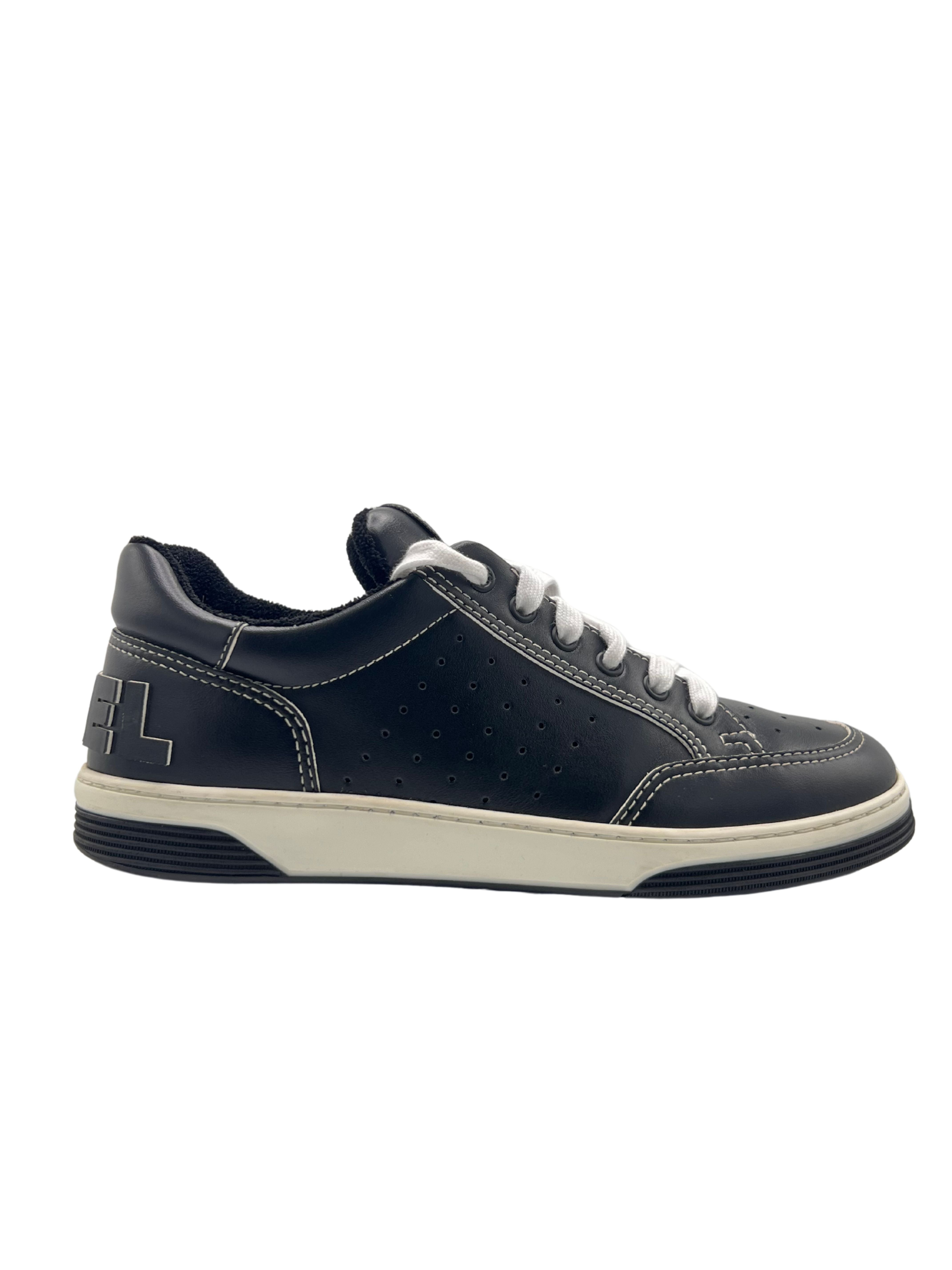 CHANEL Heel Print Sneaker - Black