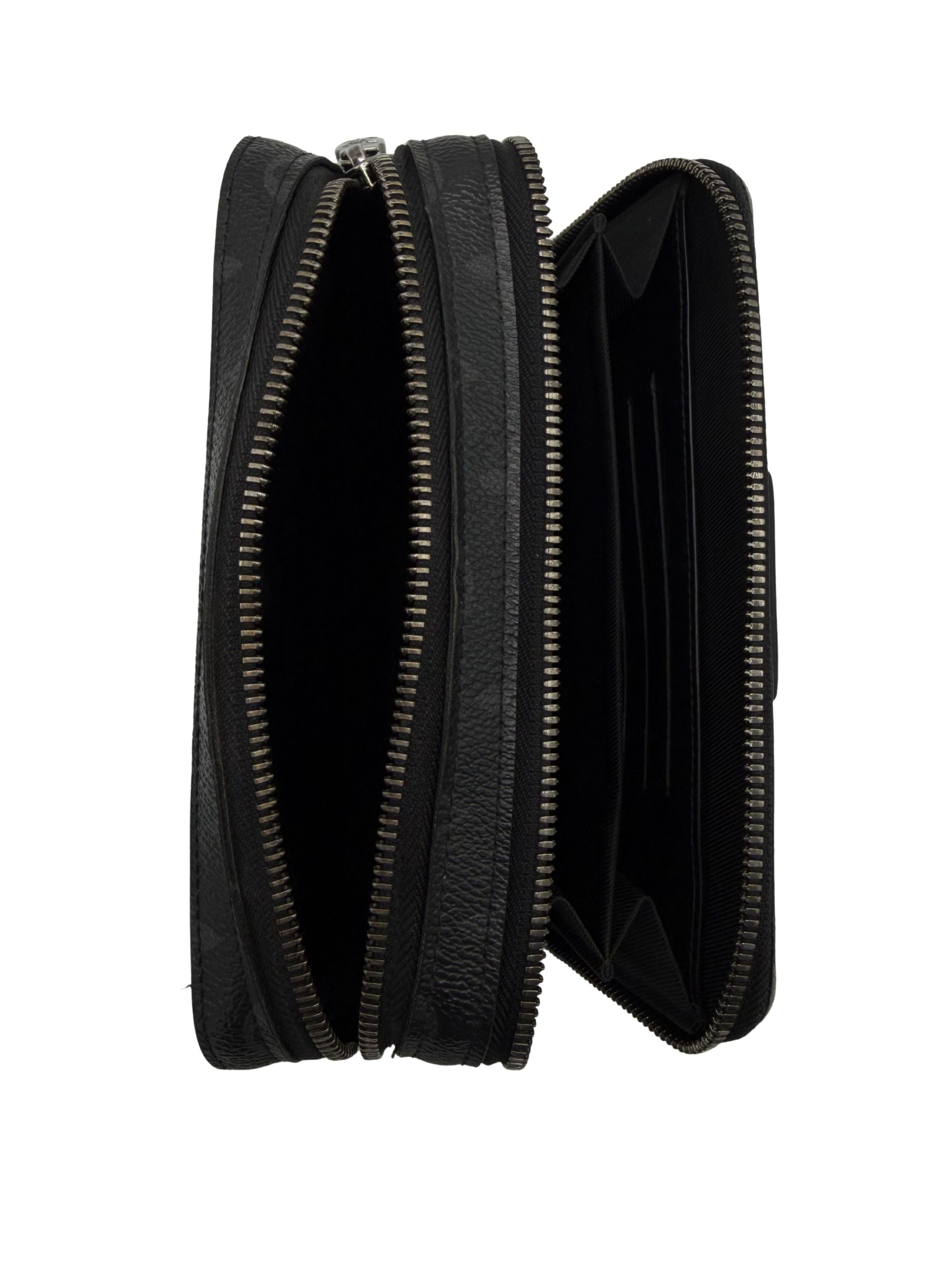Louis Vuitton Alpha Wearable Wallet - Black Louis Vuitton