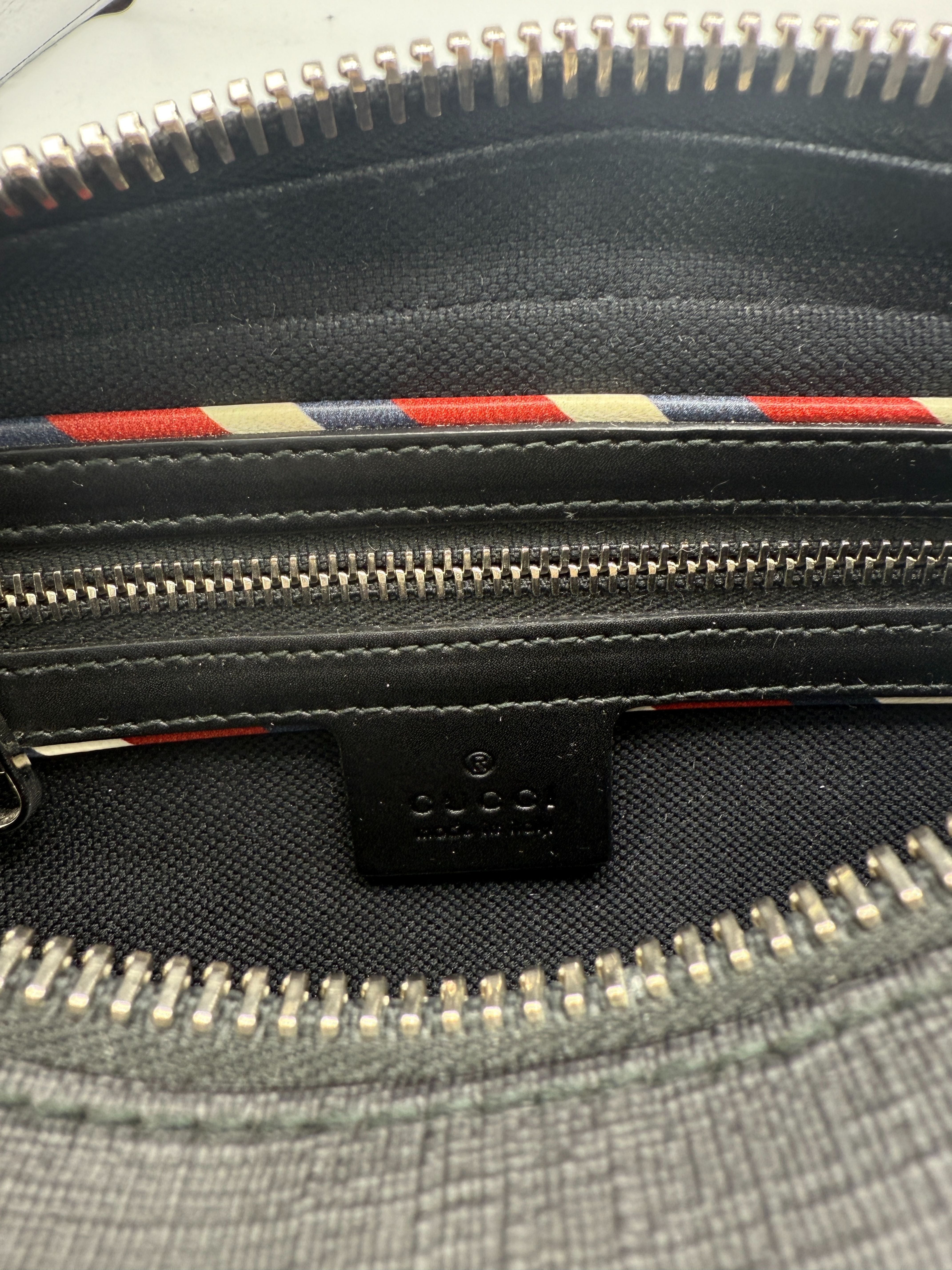 Gucci GG Supreme Night Courier Belt Bag - Grey Gucci