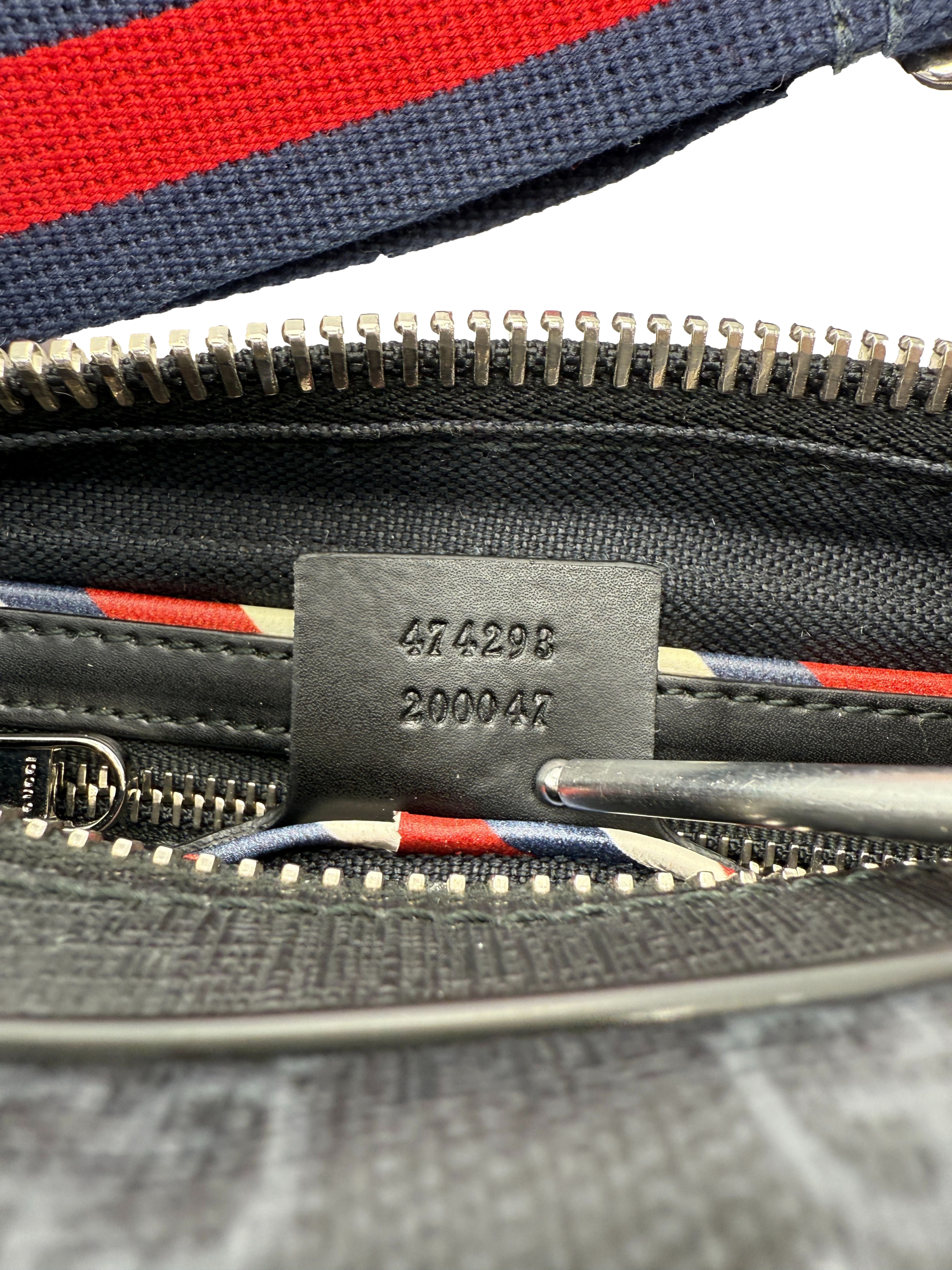 Gucci GG Supreme Night Courier Belt Bag - Grey Gucci