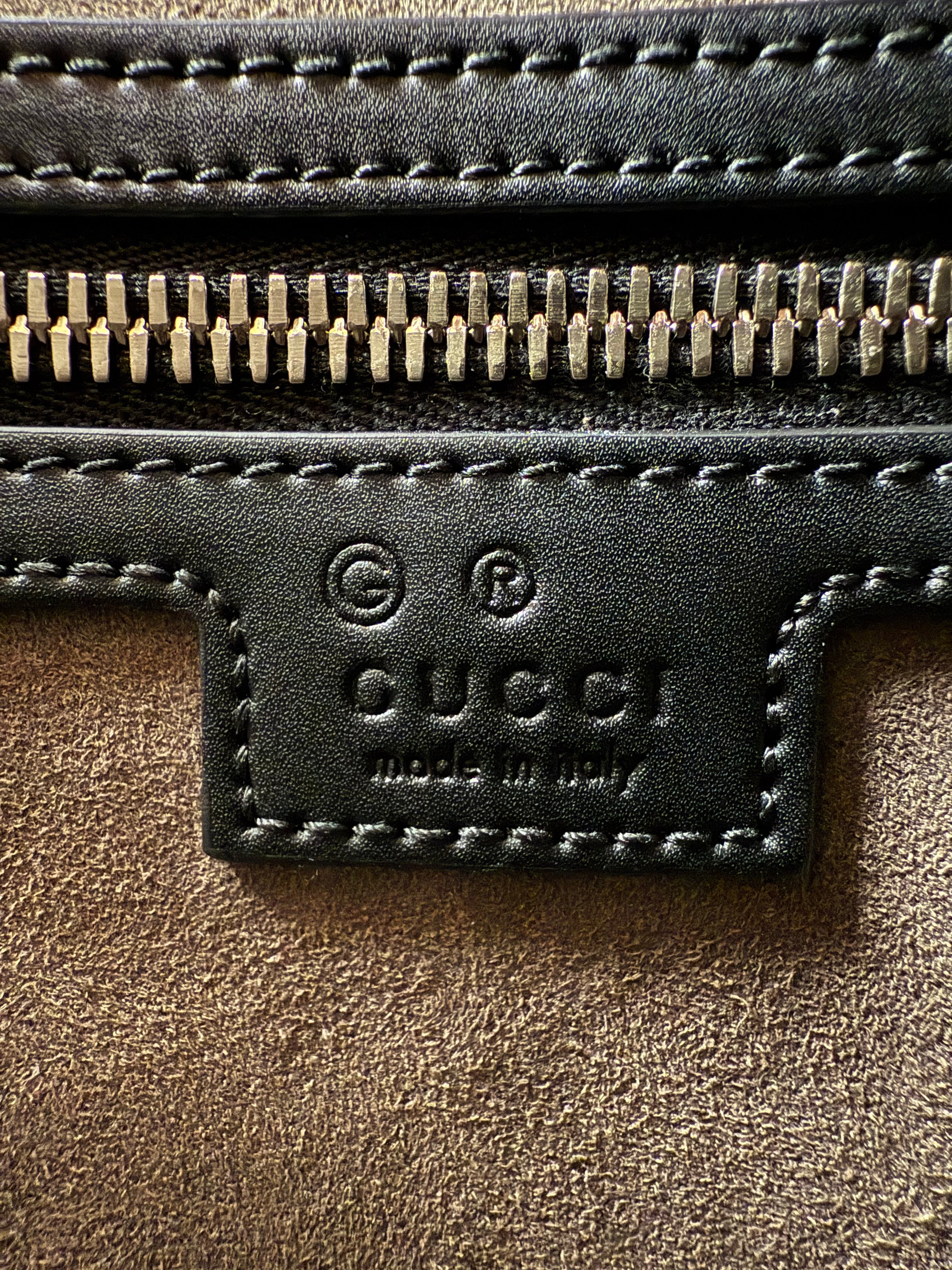 Gucci GG Supreme Messenger Bag - Beige (Unused) Gucci