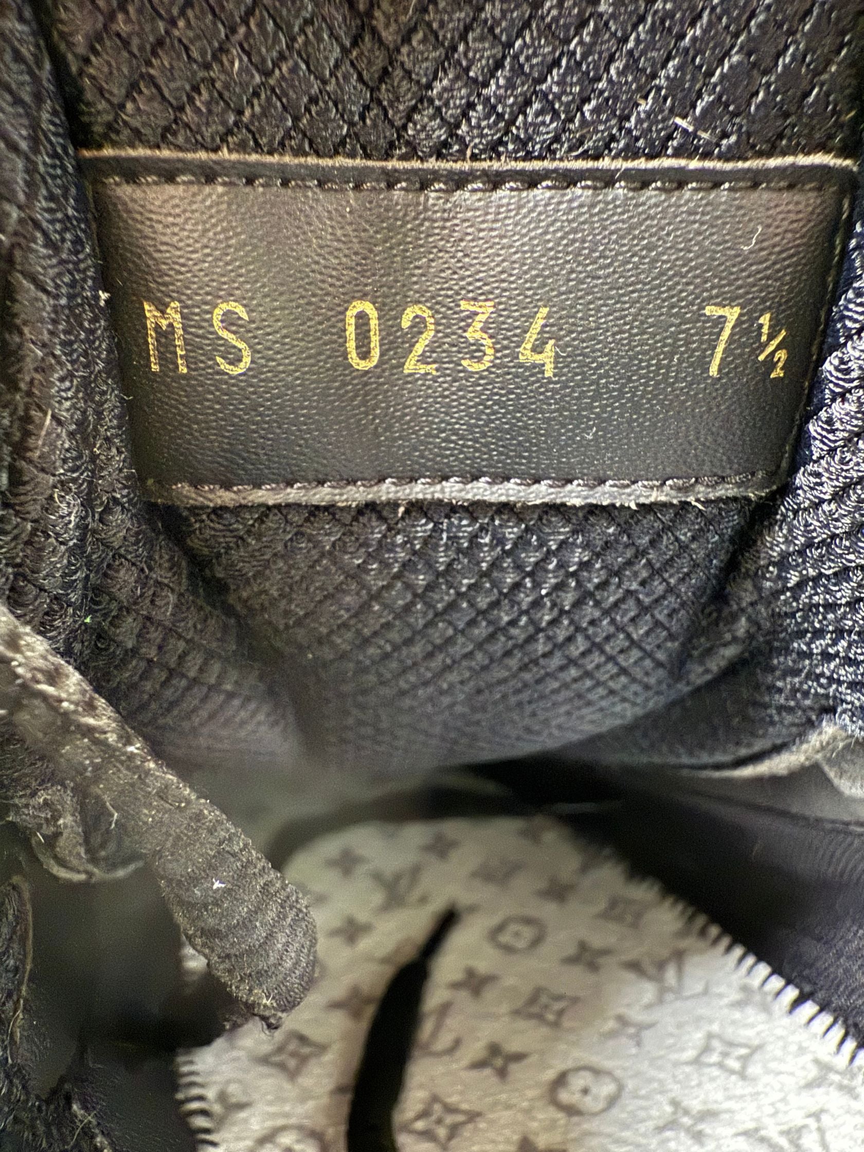 Louis Vuitton LV Runner Tatic Trainers - Black Louis Vuitton