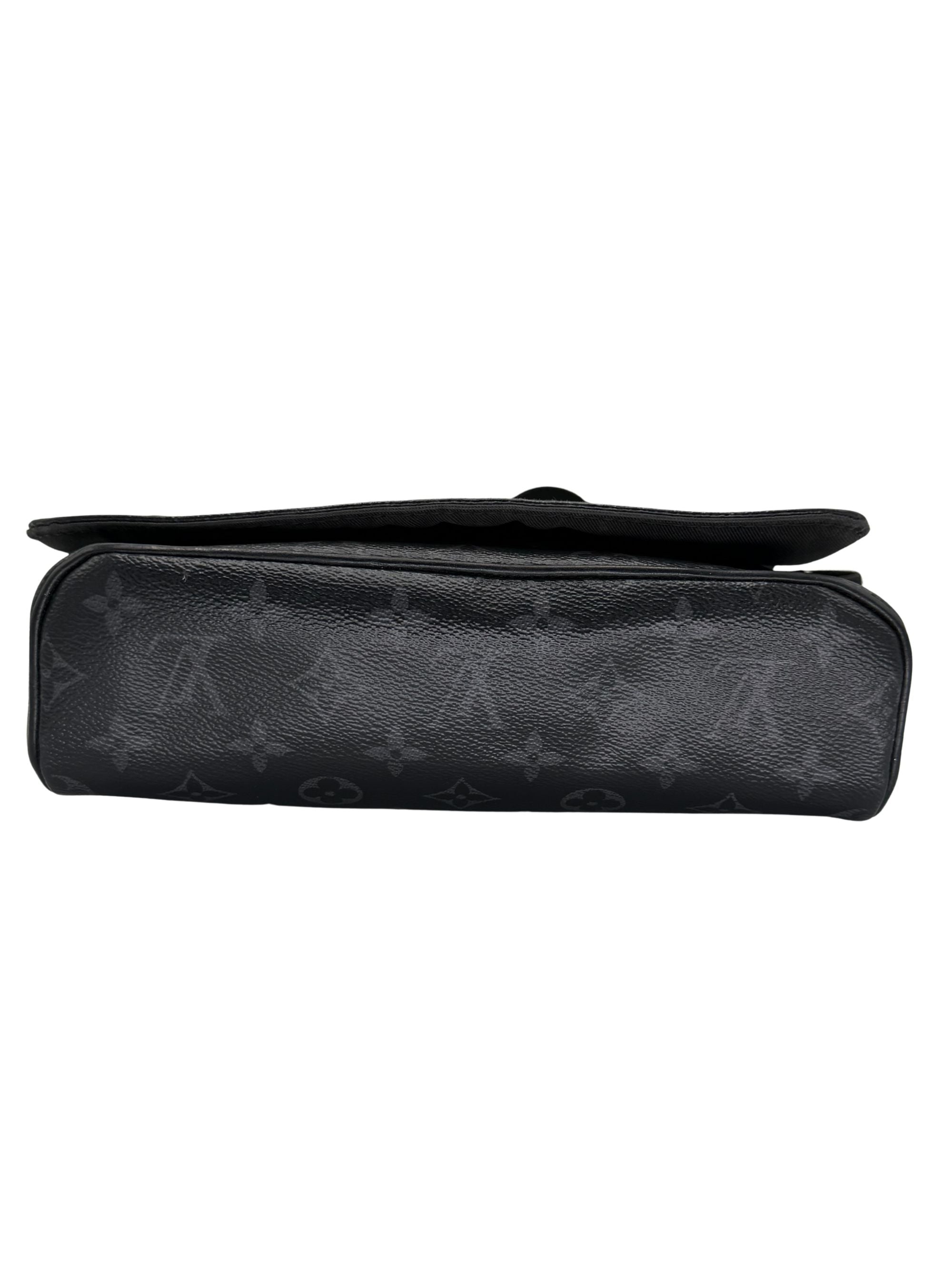 Louis Vuitton Monogram District PM Messenger Bag