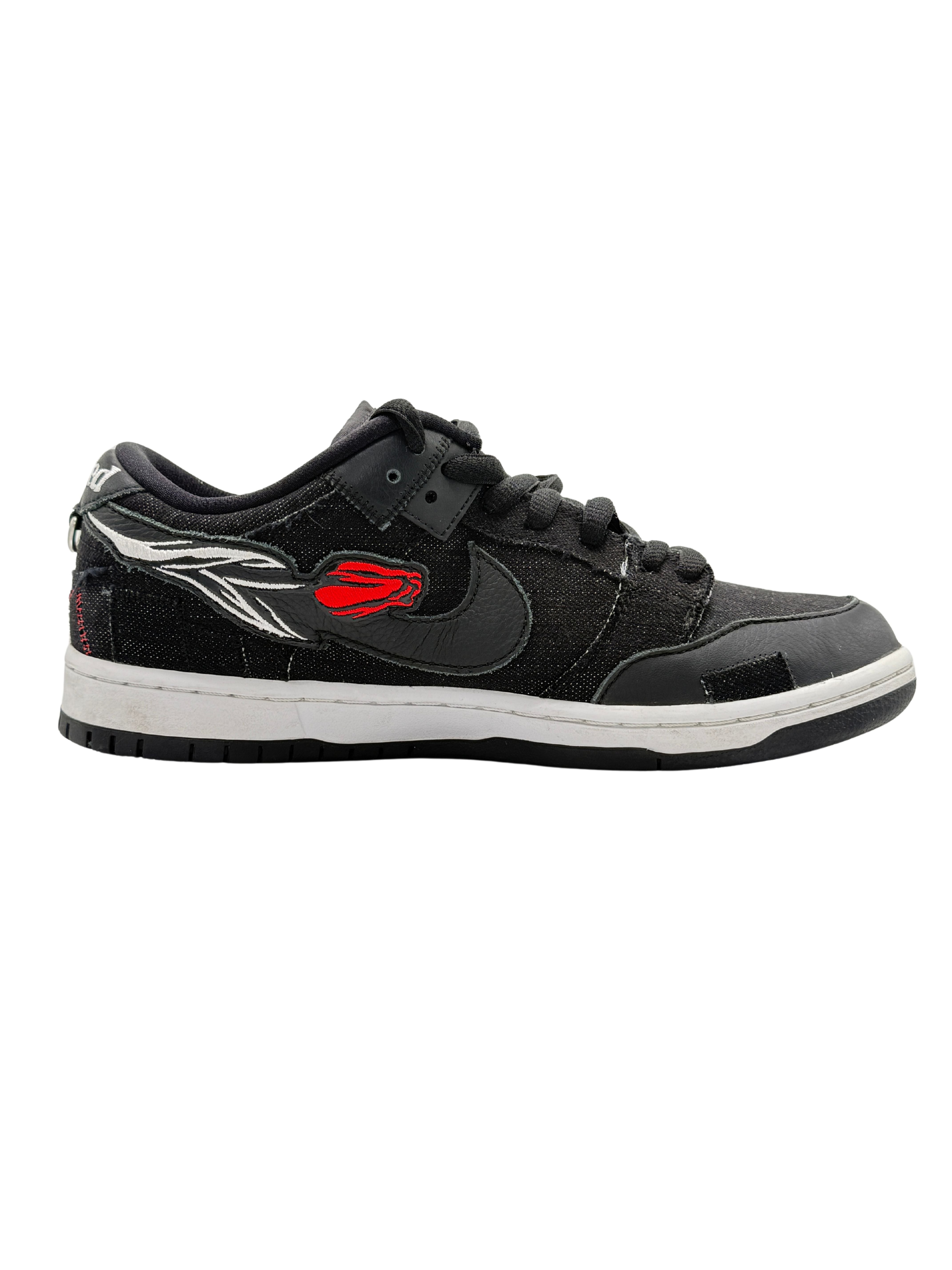 Nike SB Dunk Low x Verdy 'Wasted Youth' - Black Nike