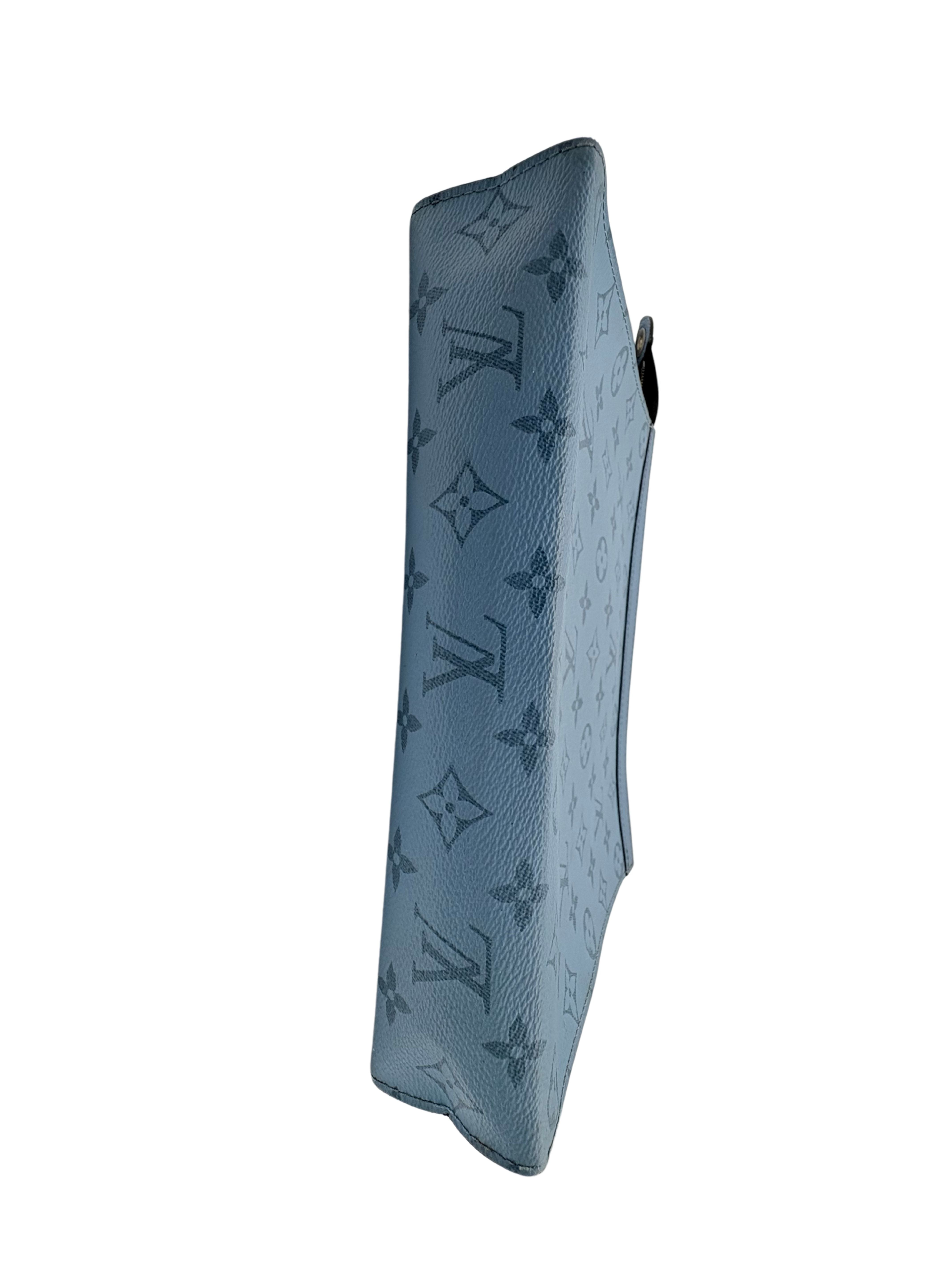 Louis Vuitton Pochette Voyage - Baby Blue Louis Vuitton