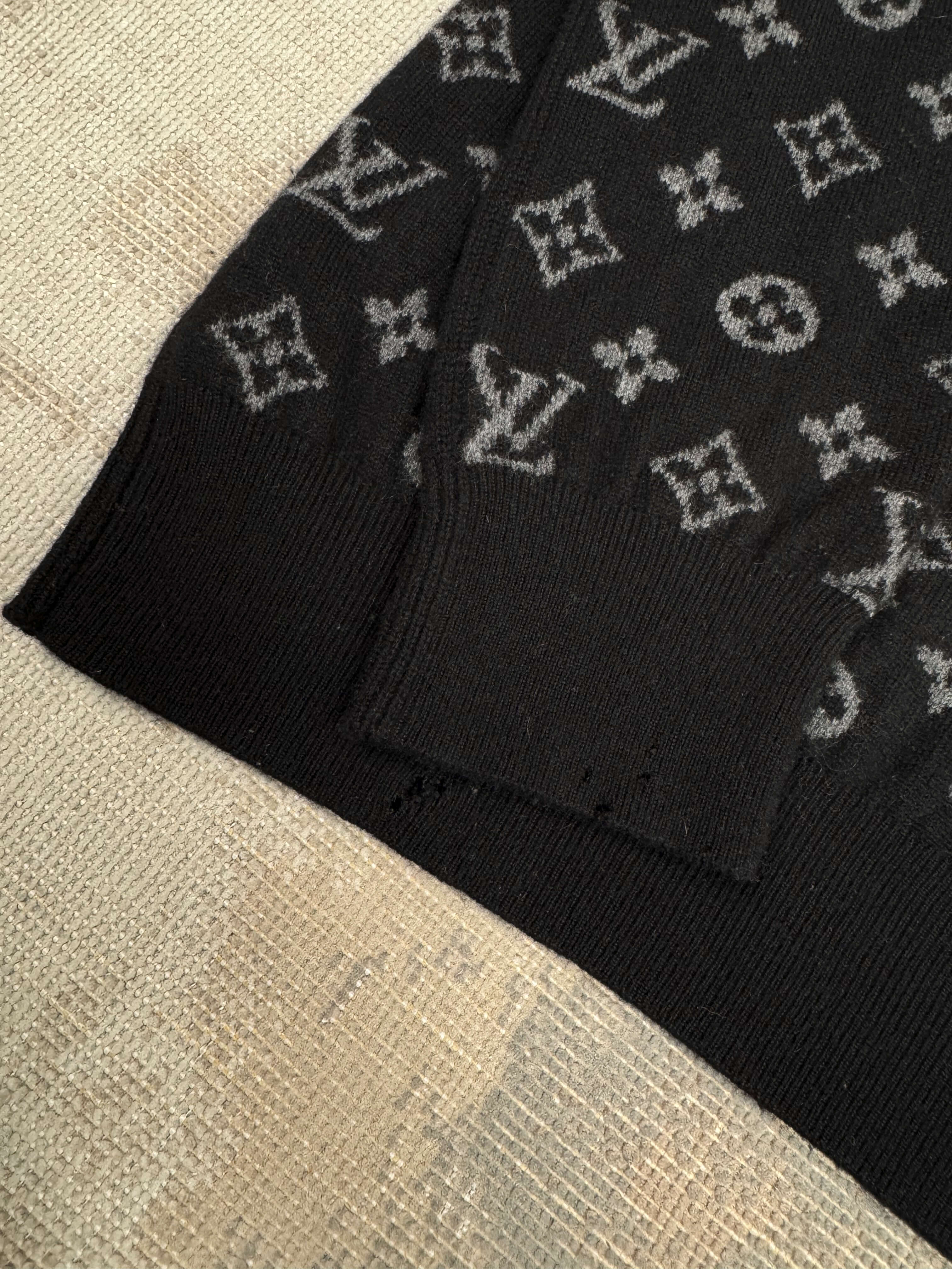 Louis Vuitton Half Monogram Cashmere Jumper - Black Louis Vuitton