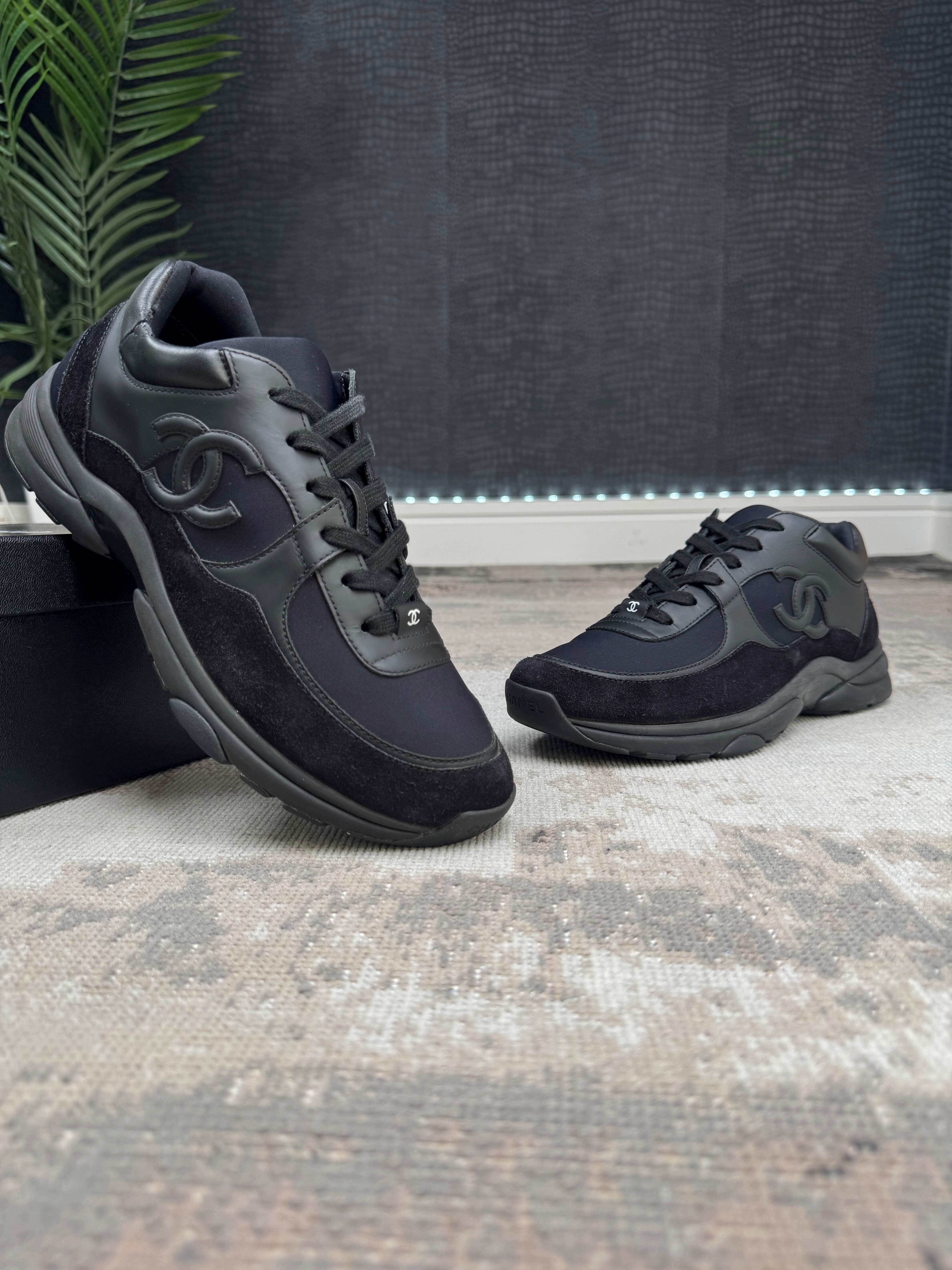 Chanel CC Runner - Black Chanel