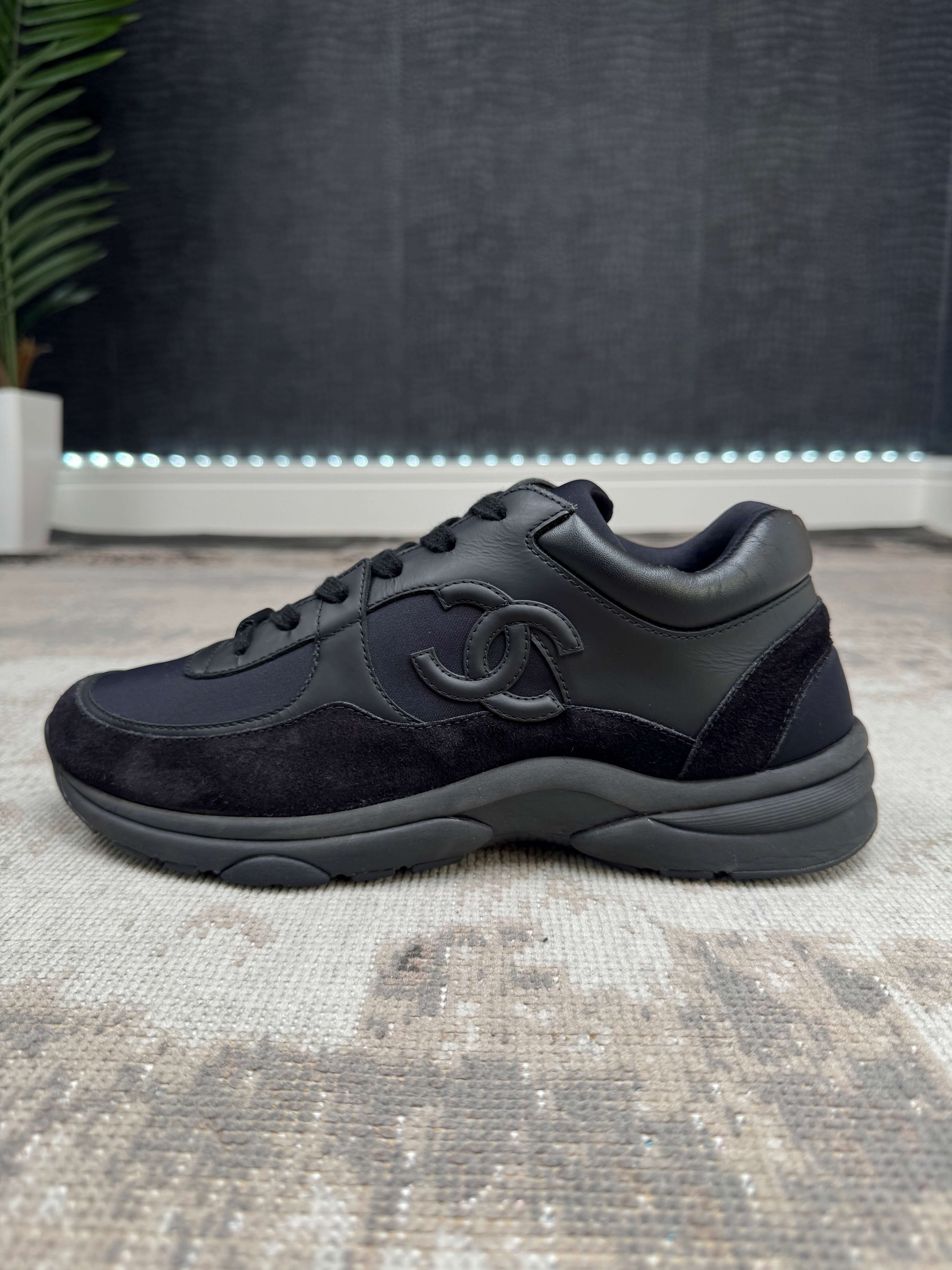 Chanel CC Runner - Black Chanel