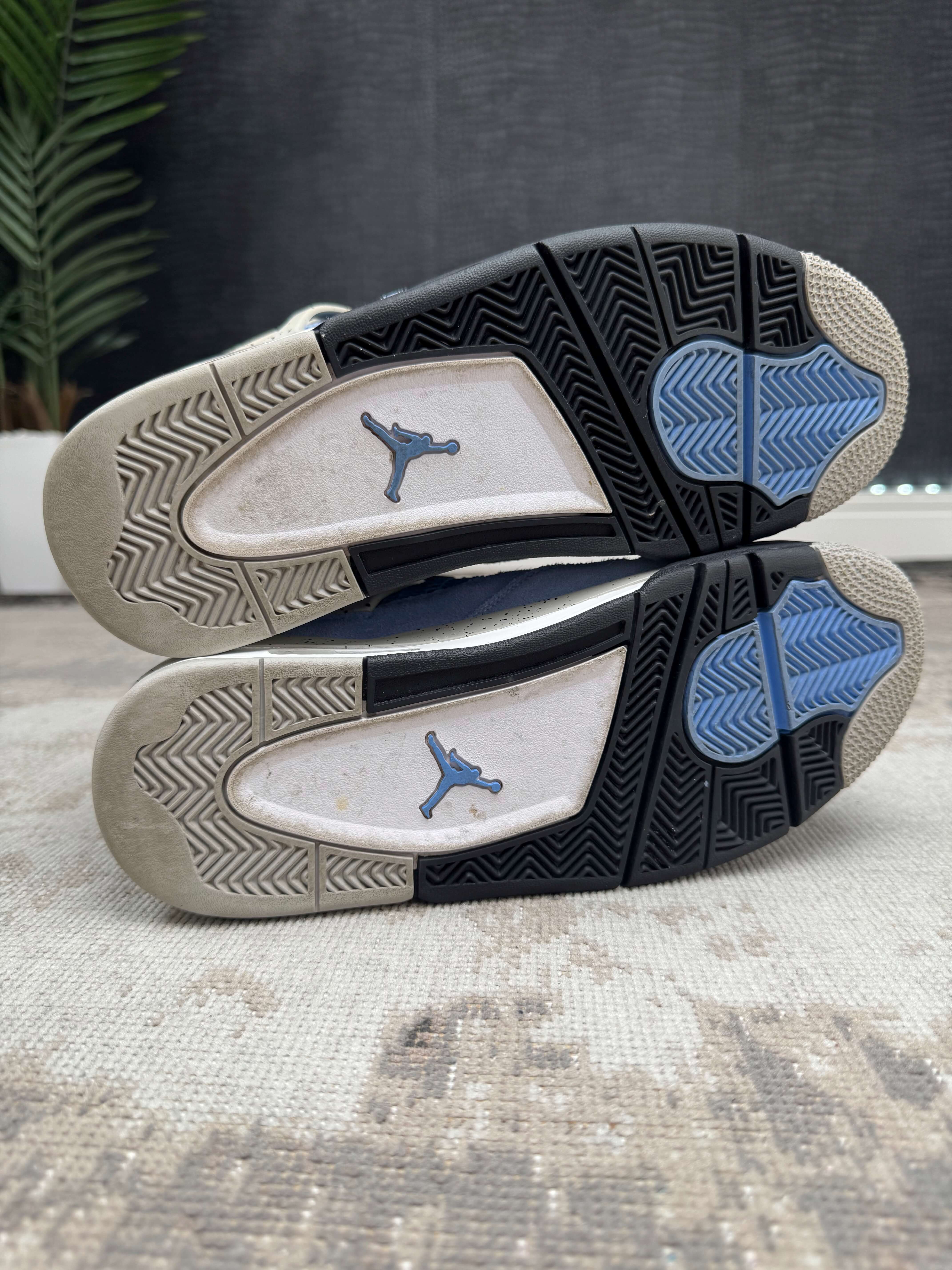 Nike Jordan 4 'University Blue' Nike
