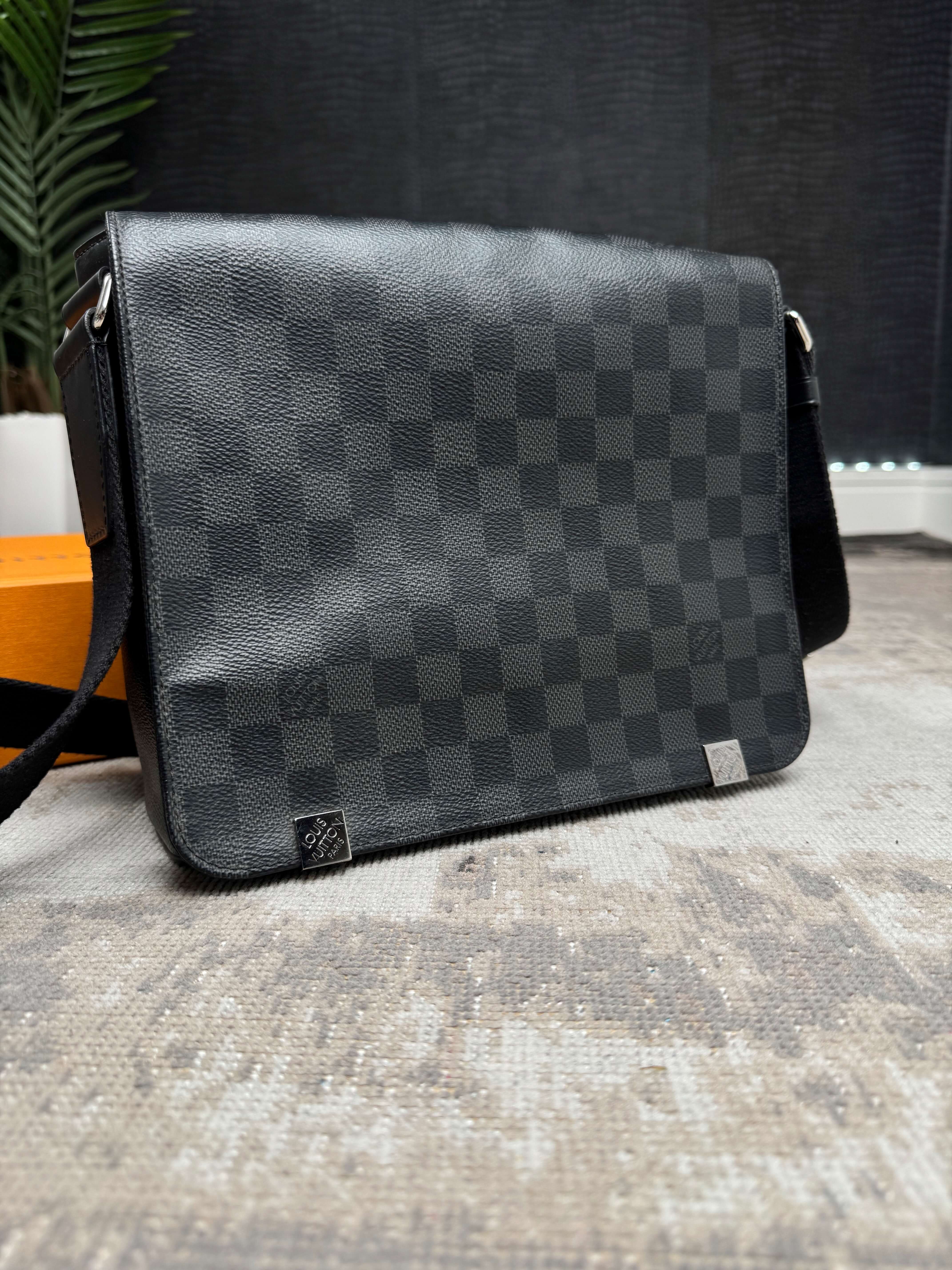 Louis Vuitton District PM Damier Messenger Bag Louis Vuitton