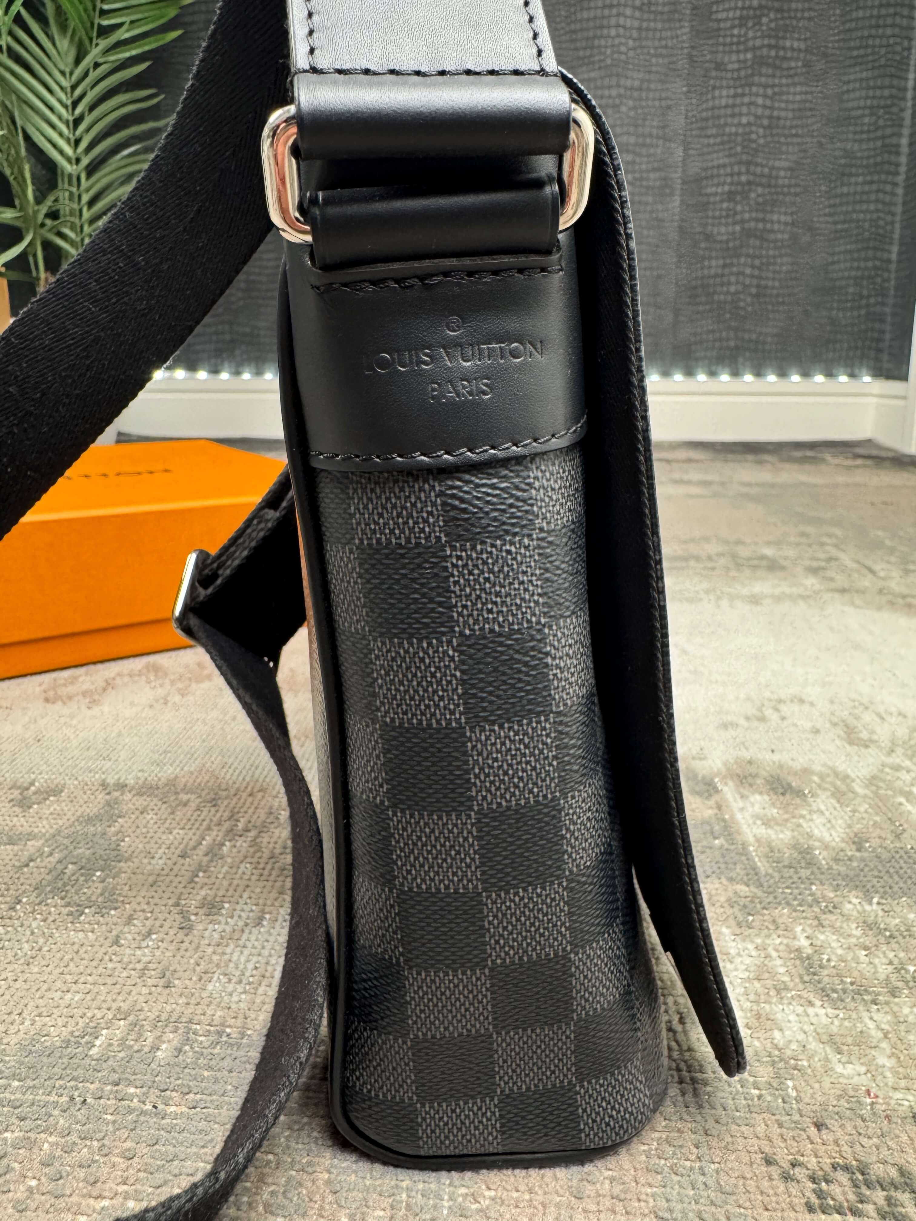 Louis Vuitton District PM Damier Messenger Bag Louis Vuitton
