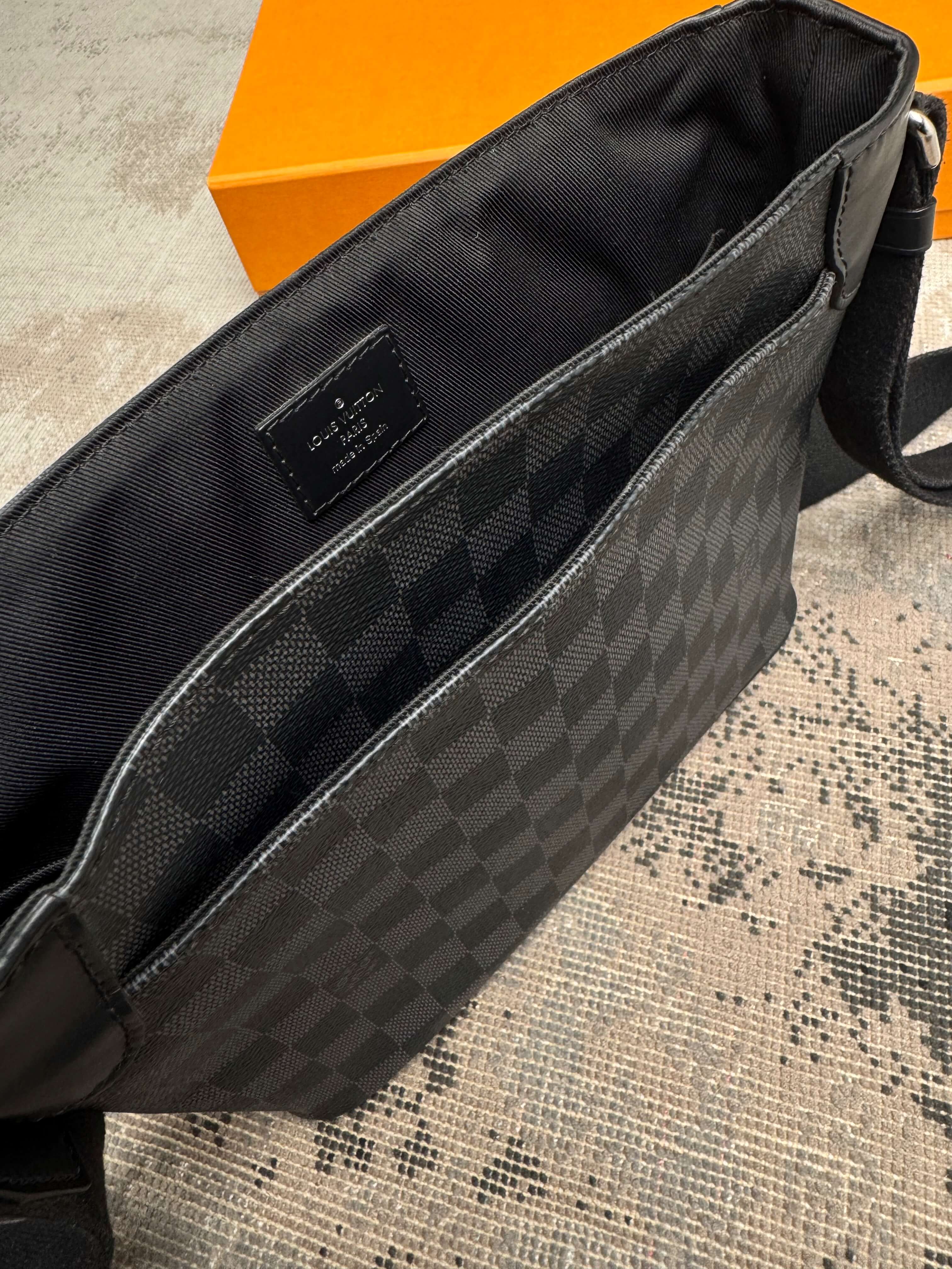 Louis Vuitton District PM Damier Messenger Bag Louis Vuitton
