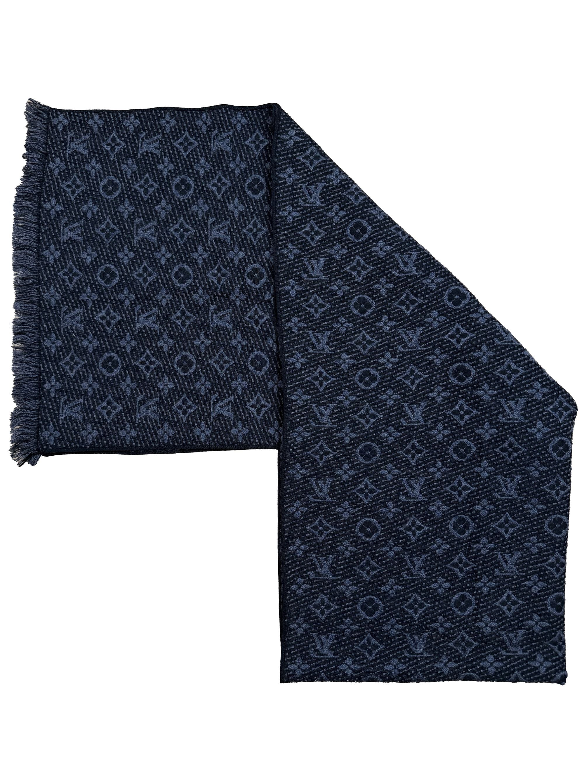 Louis Vuitton Monogram Scarf - Grey Louis Vuitton