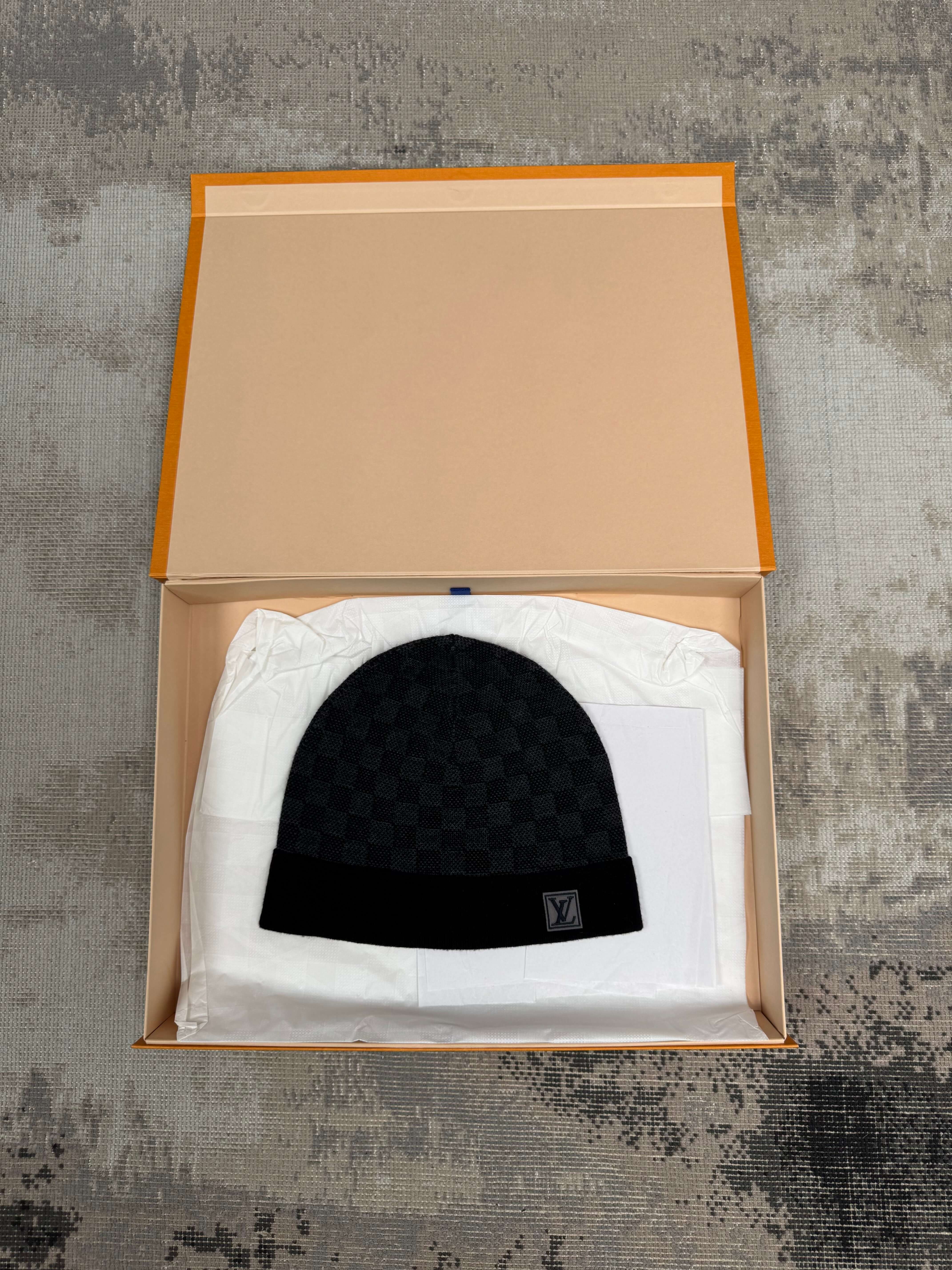 Louis Vuitton Néo Petit Damier Beanie - Black Louis Vuitton