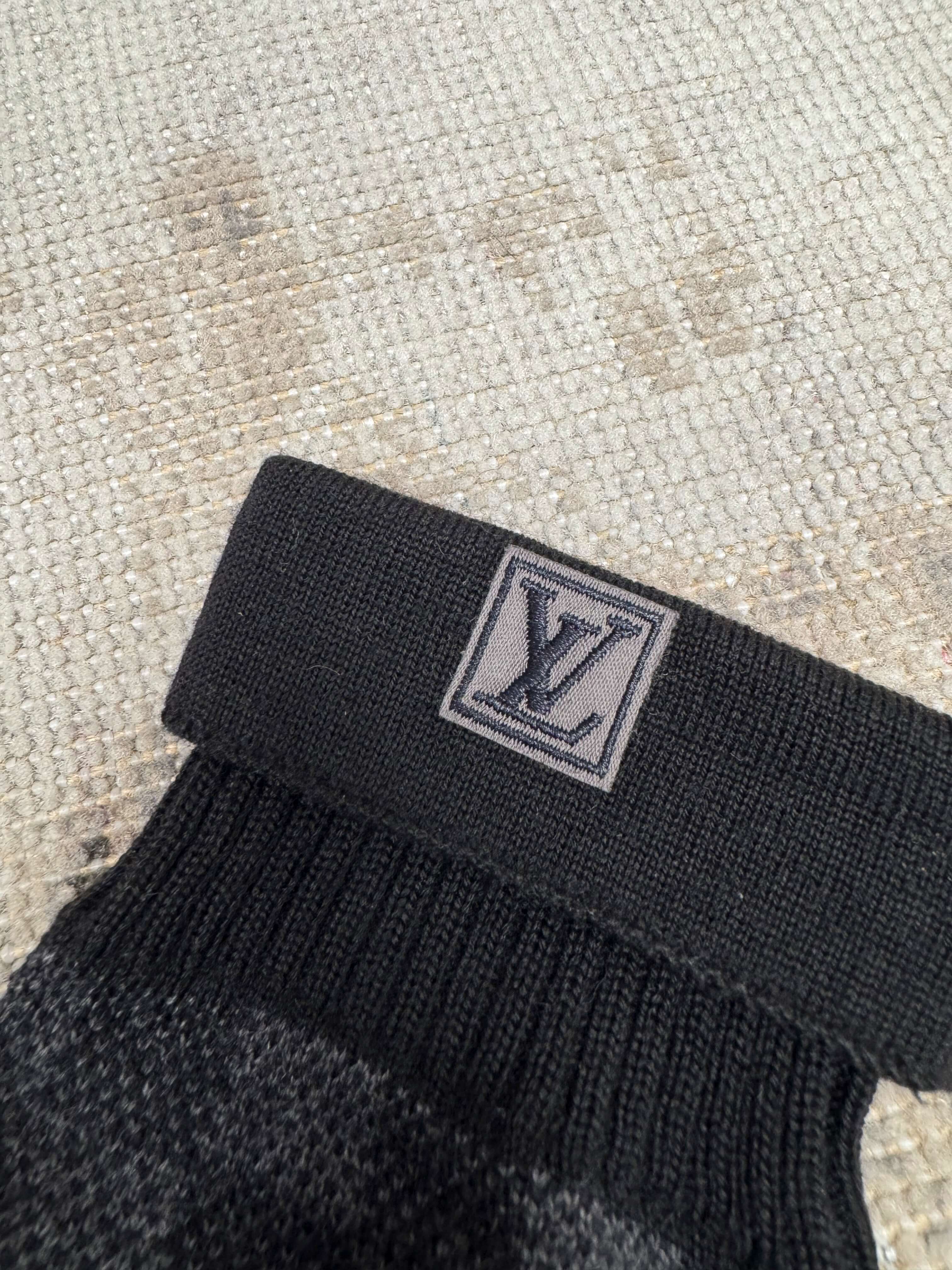 Louis Vuitton Néo Petit Damier Gloves - Black Louis Vuitton
