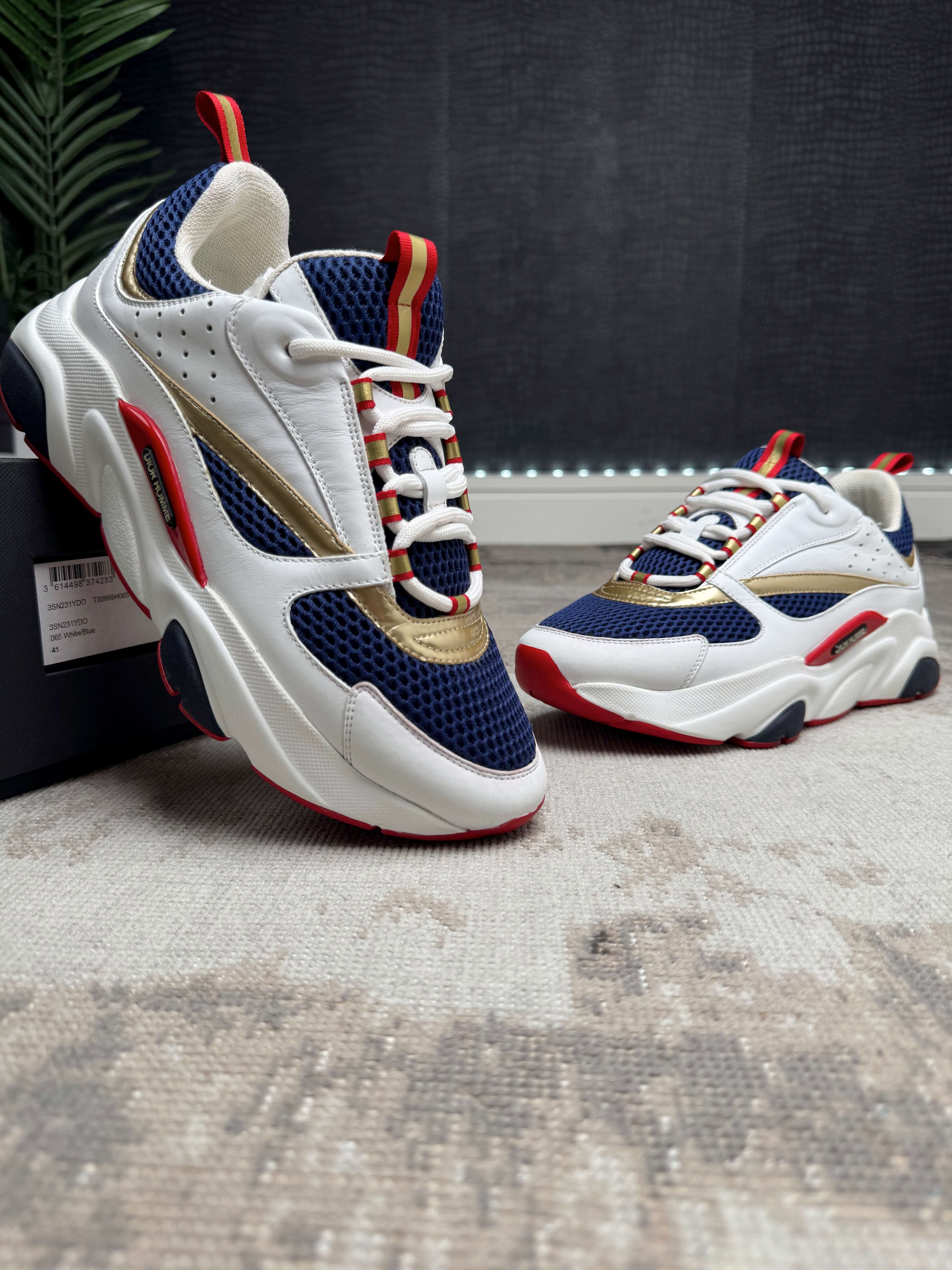 Dior B22 Trainer - White / Blue Dior