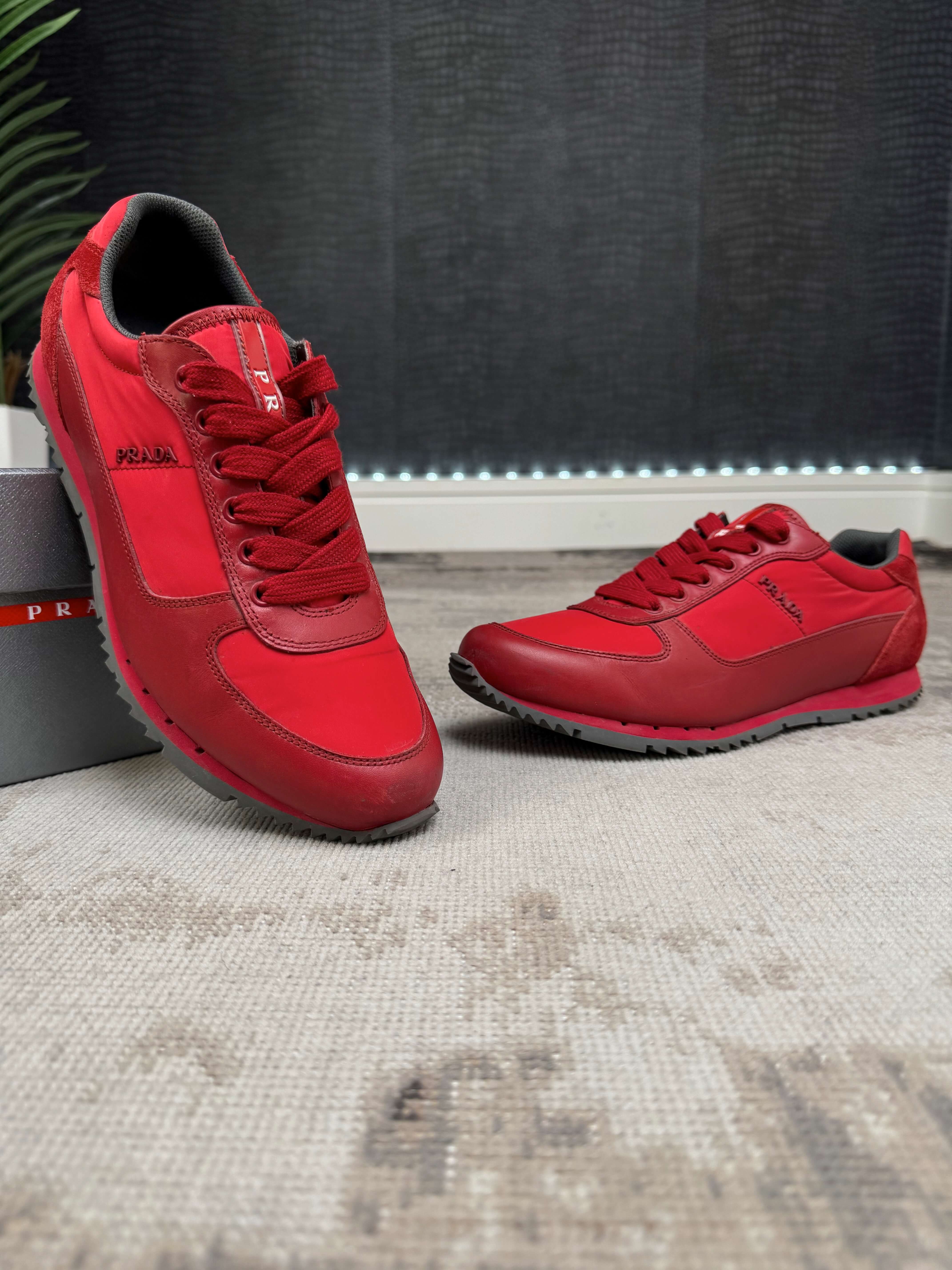 Prada Runners Trainers - Red Prada