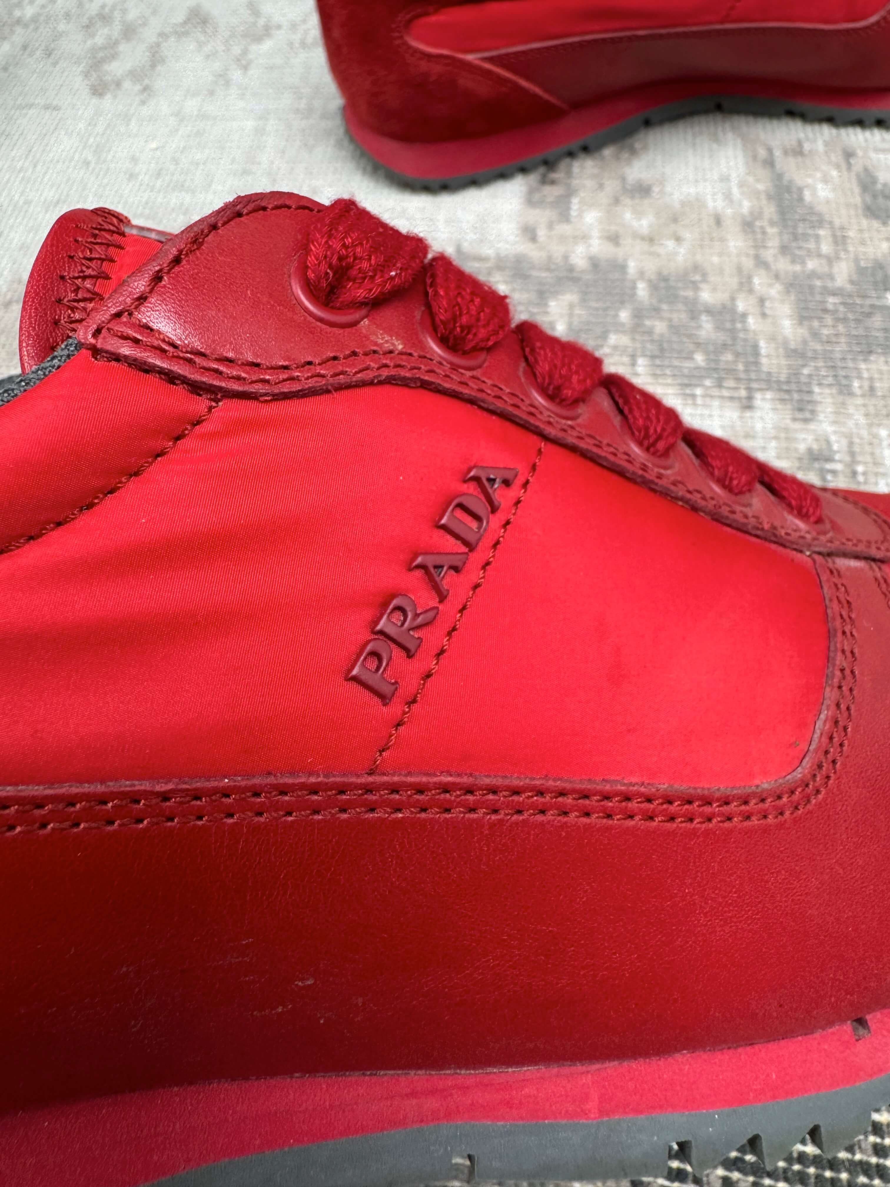 Prada Runners Trainers - Red Prada