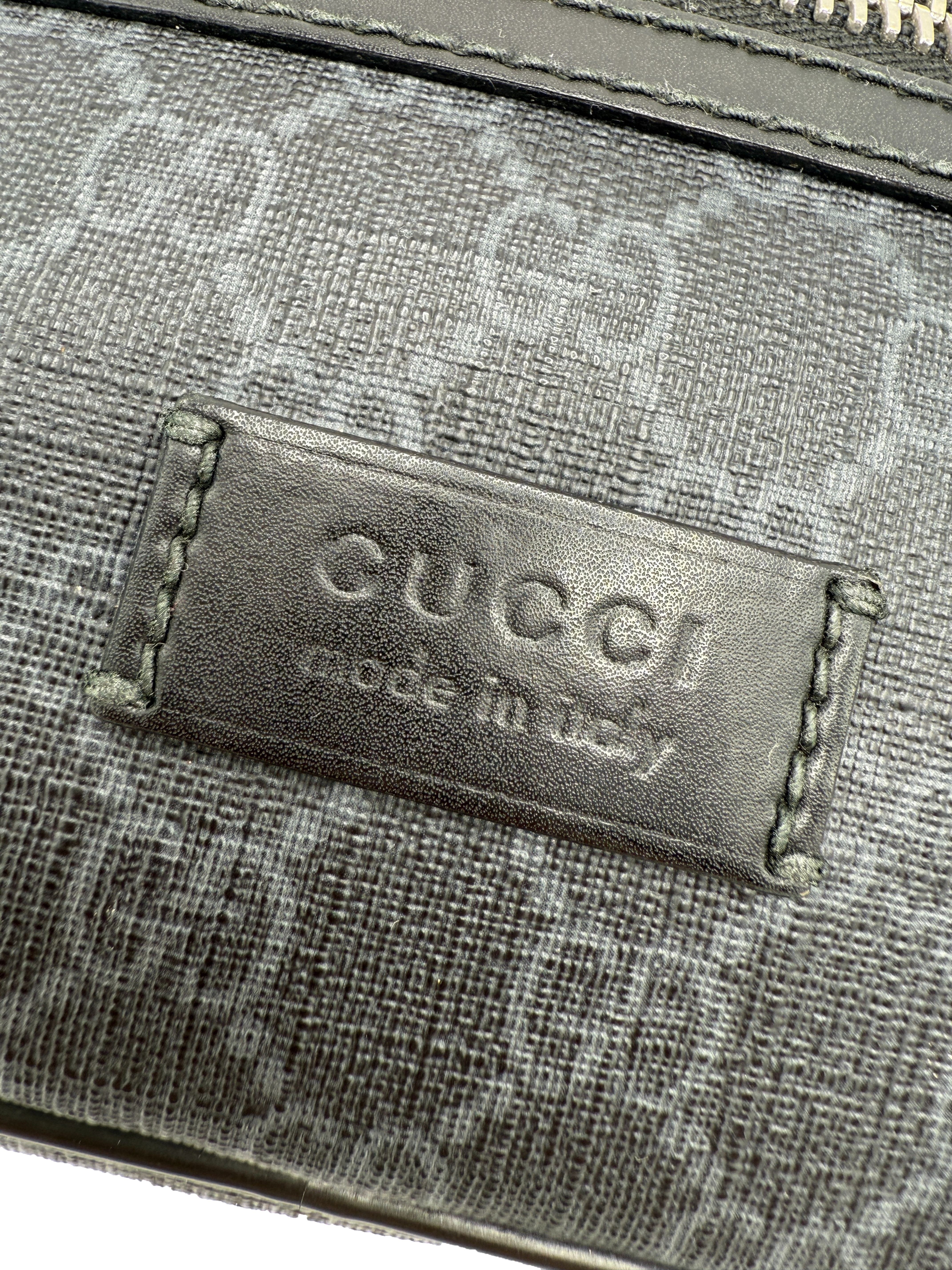 Gucci GG Supreme Shoulder / Waist Bag - Grey
