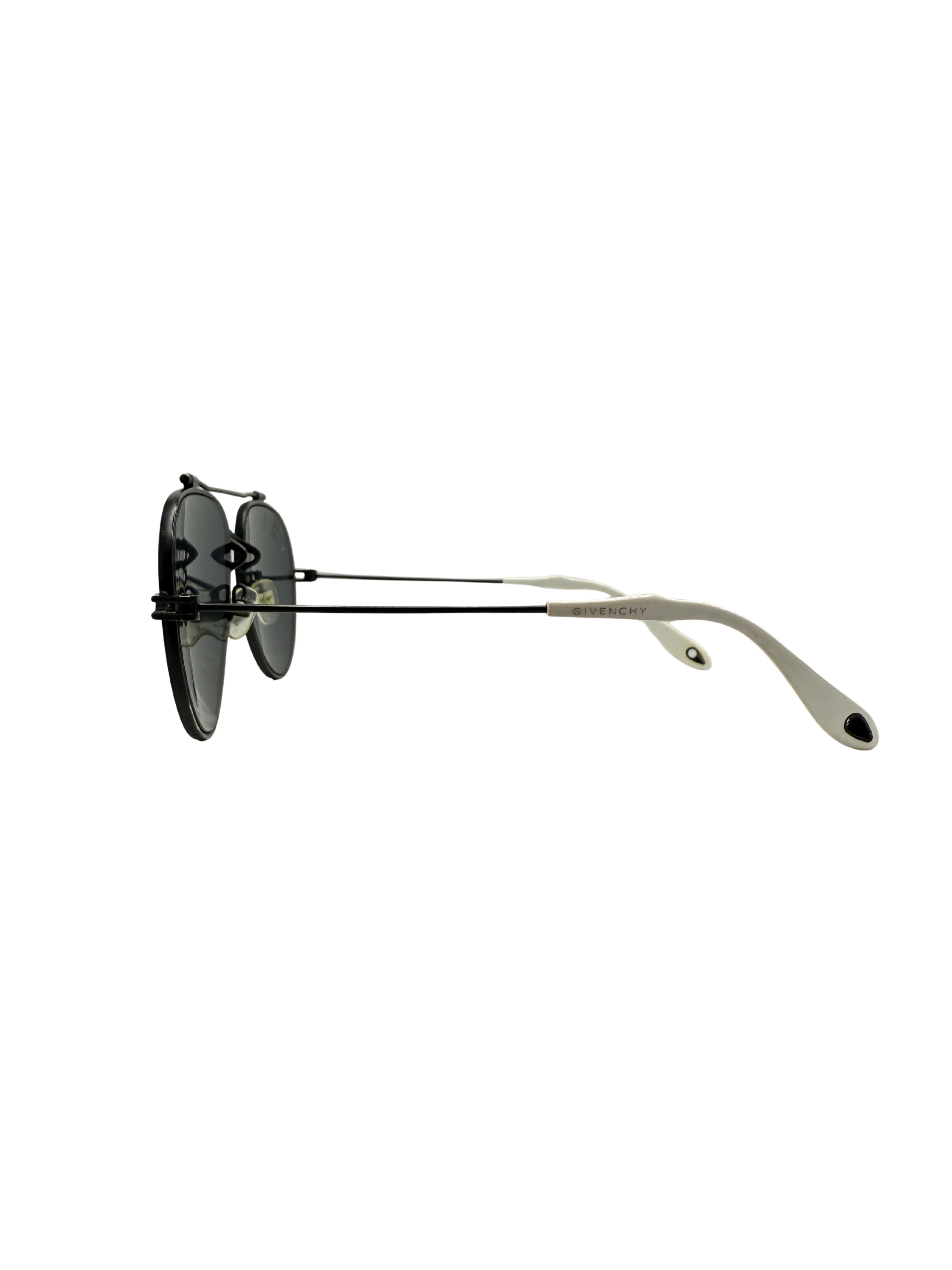 Givenchy Star Aviator Sunglasses - Black Givenchy
