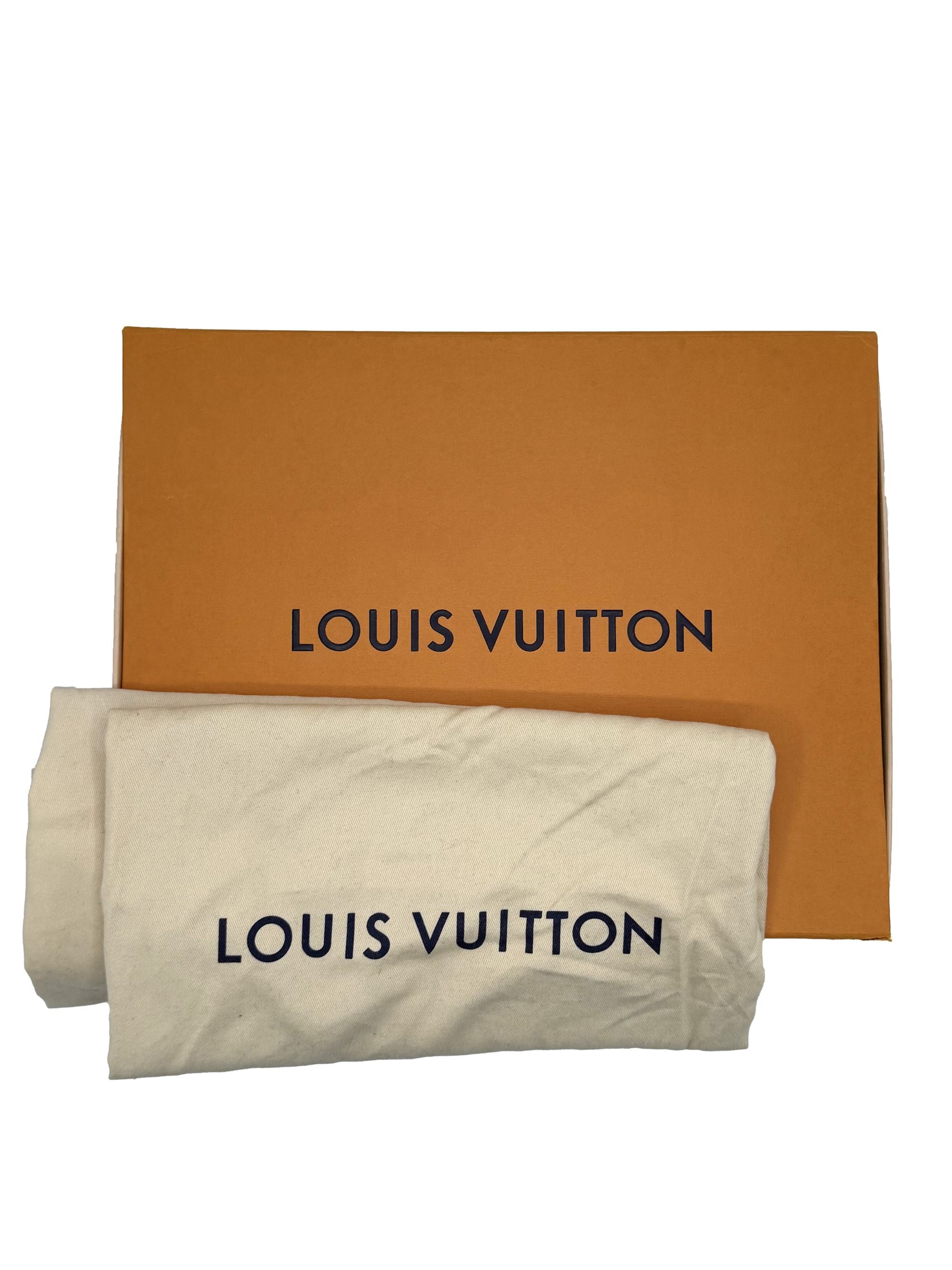 Louis Vuitton LV Signature Trainer - Black Louis Vuitton