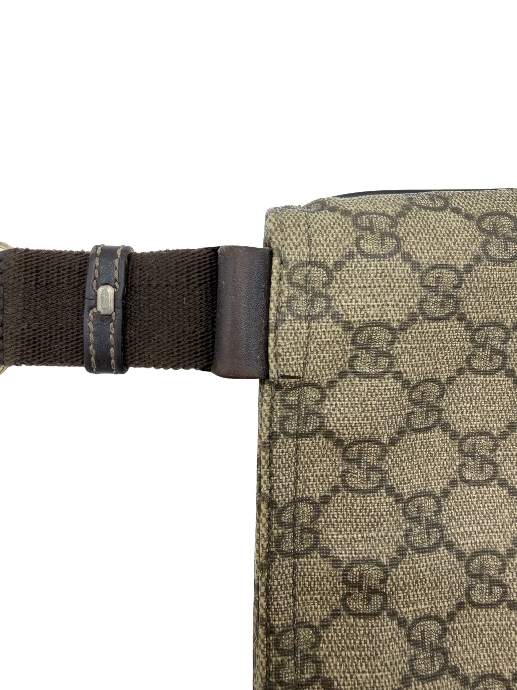 Gucci GG Supreme Messenger Bag - Brown Gucci