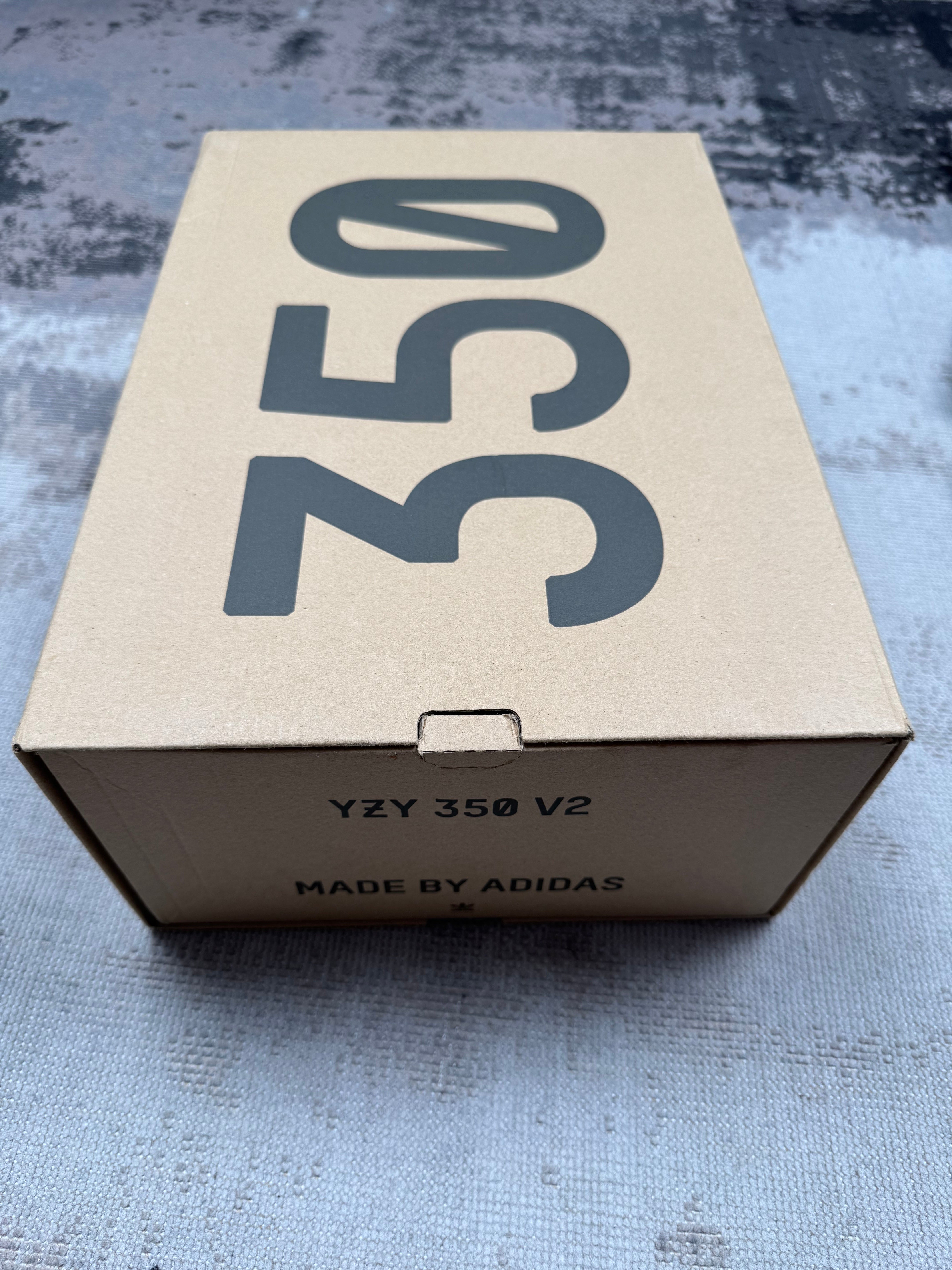 Yeezy 350 Pirate Black (2023) - Black Yeezy