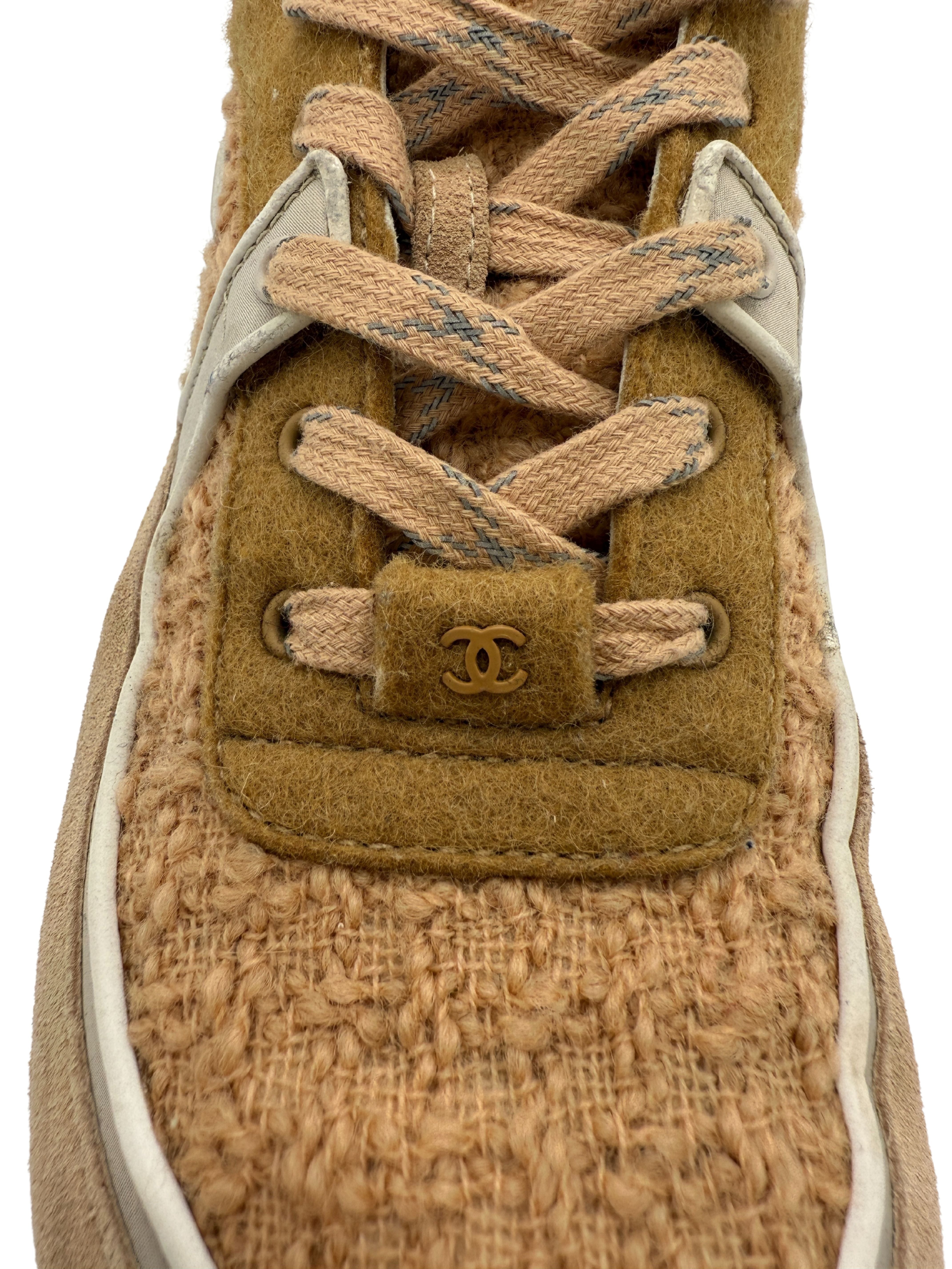 Chanel CC Tweed Runner Trainer - Beige