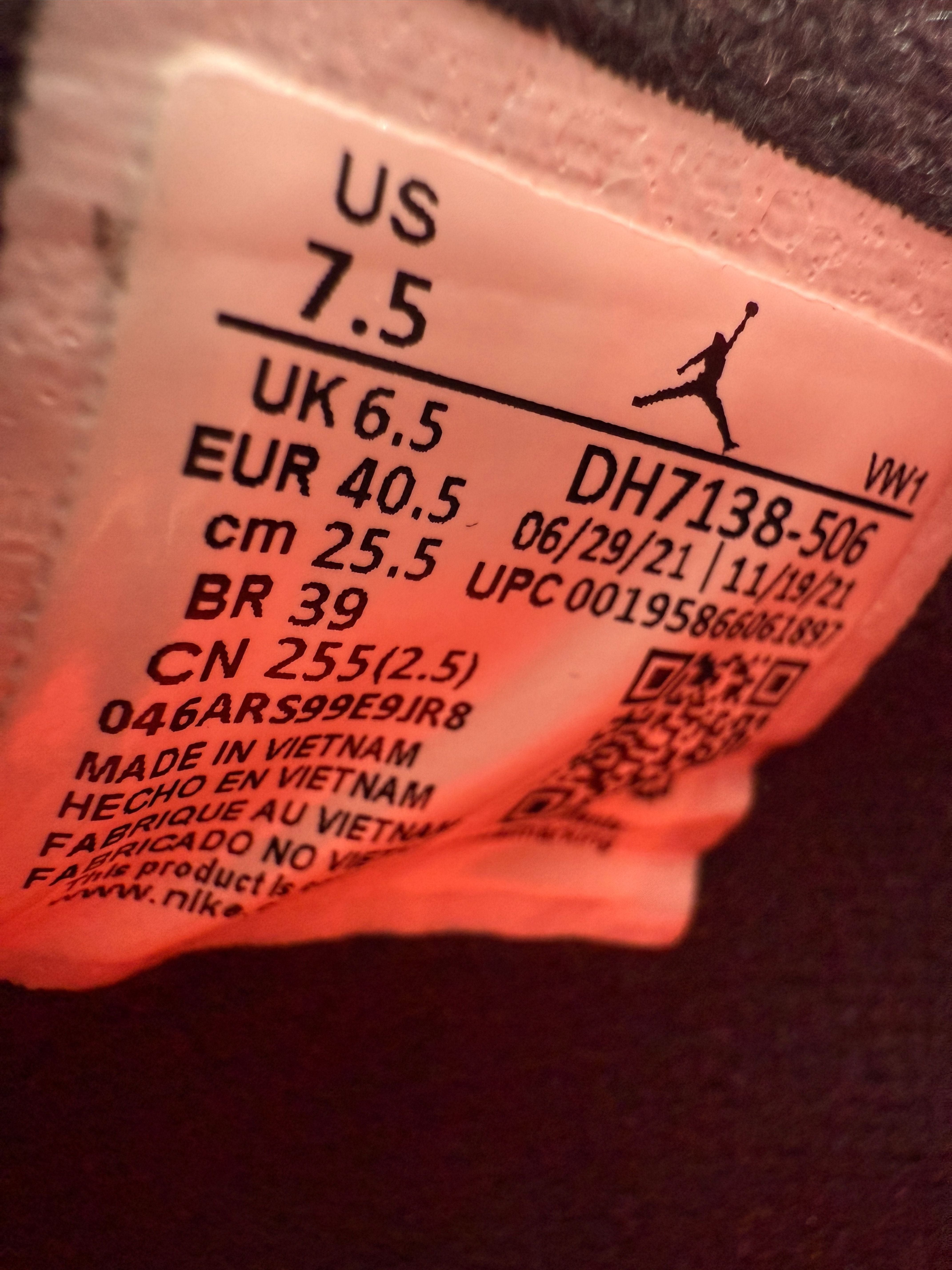Nike Air Jordan 4 Retro Infrared Trainer - Grey