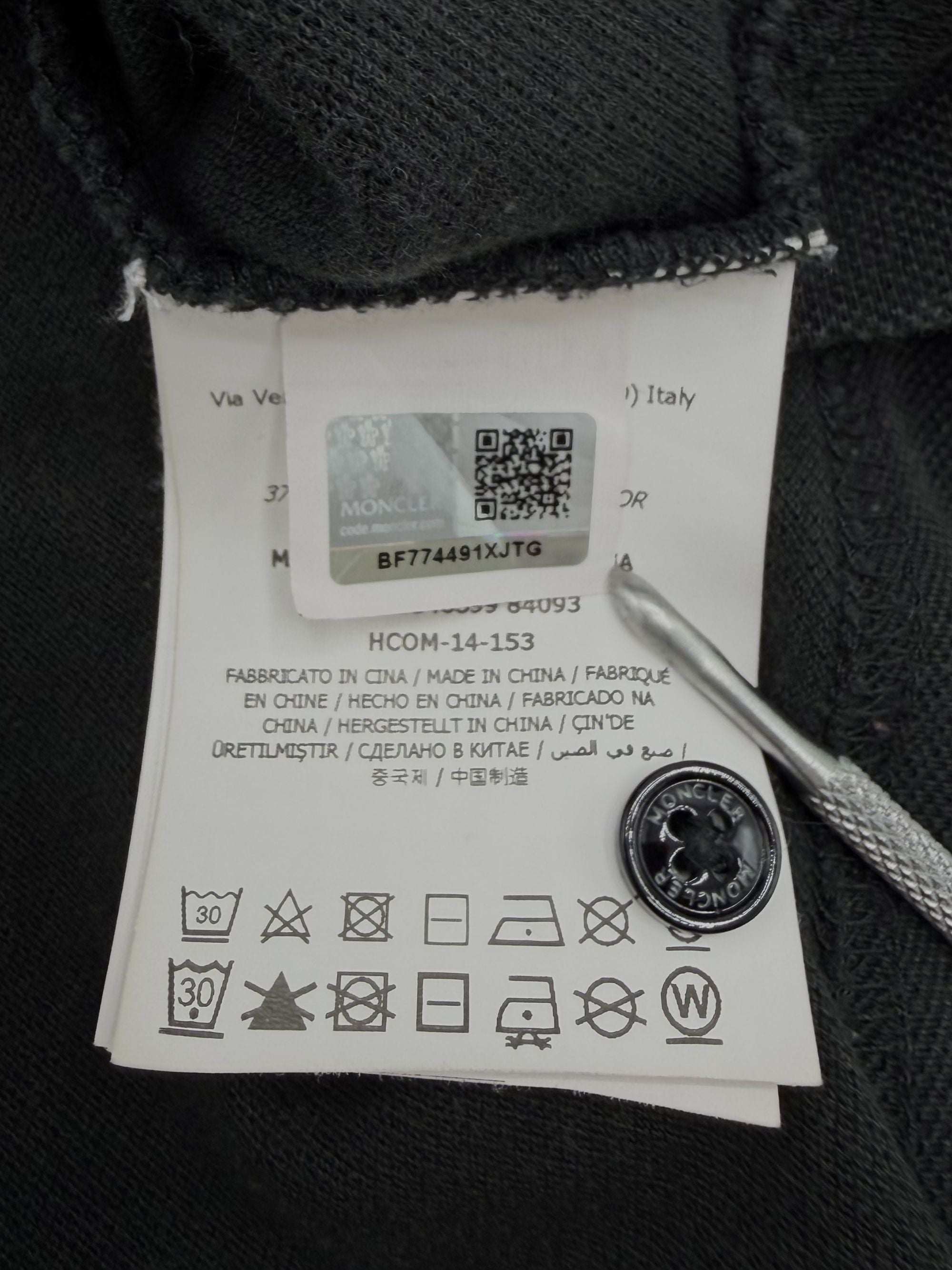 Moncler Long Sleeve Badge Polo - Black