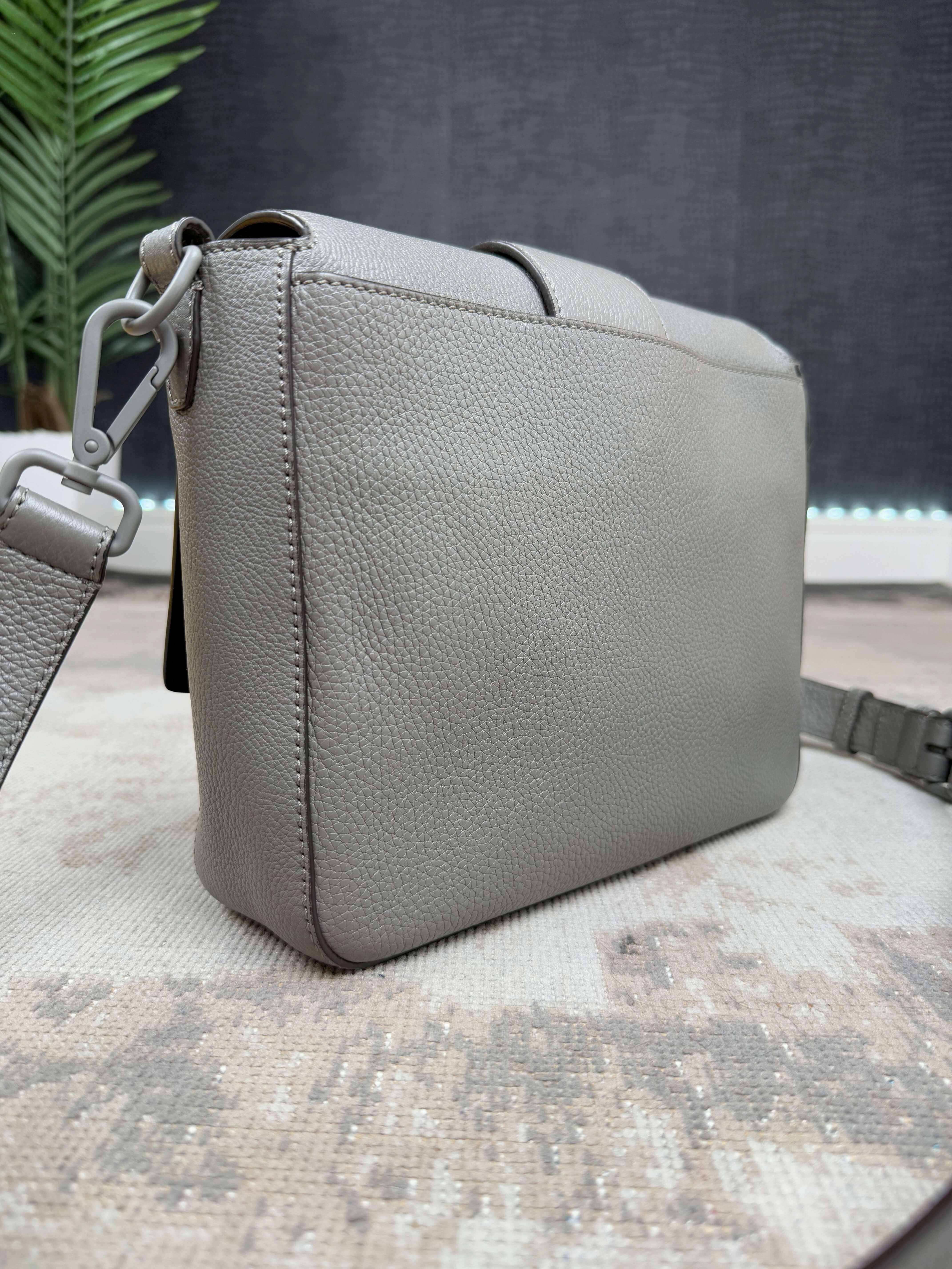 Fendi Baguette Convertible Leather Bag - Grey Fendi