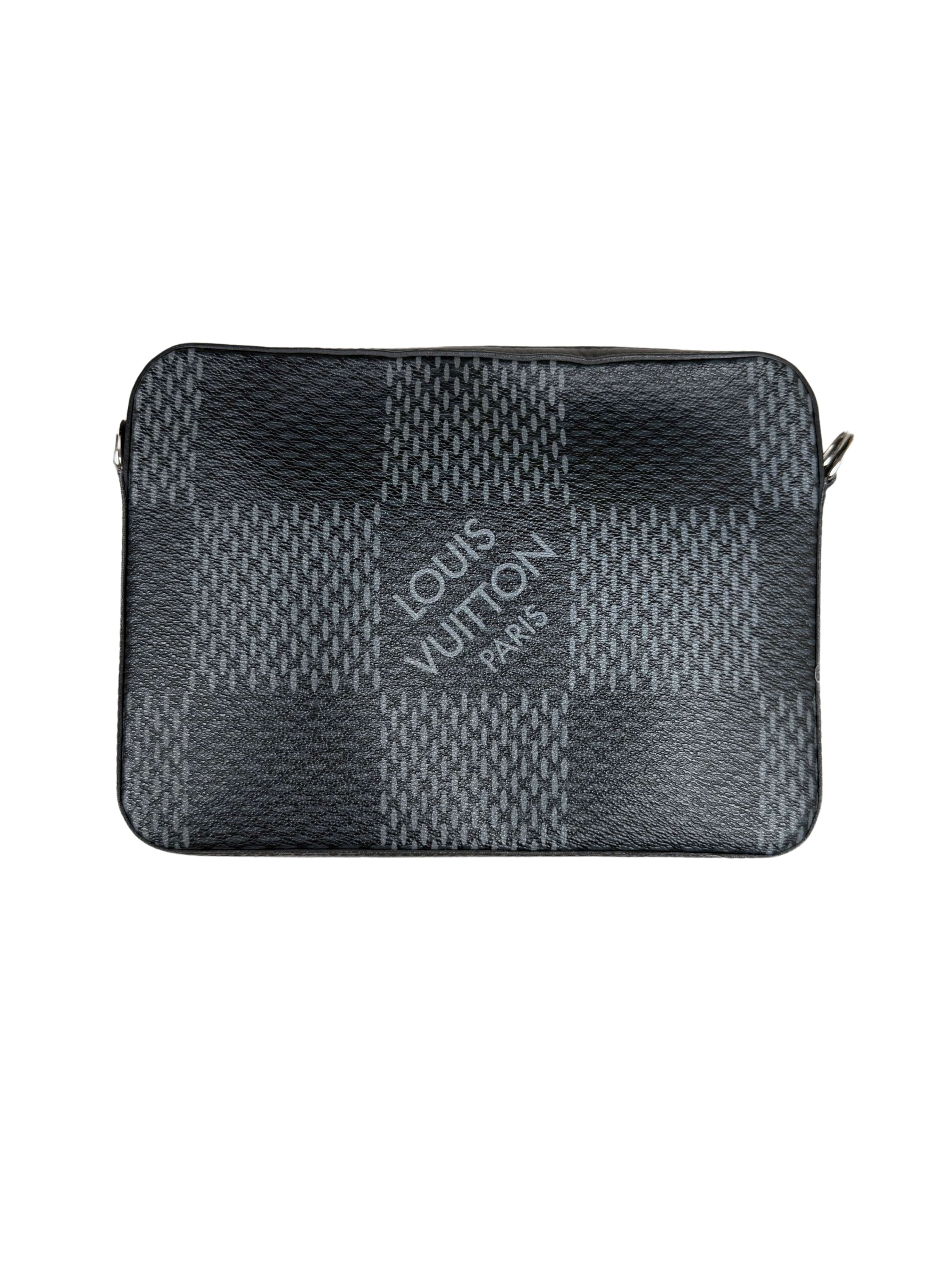Louis Vuitton Trio Messenger Bag - Black