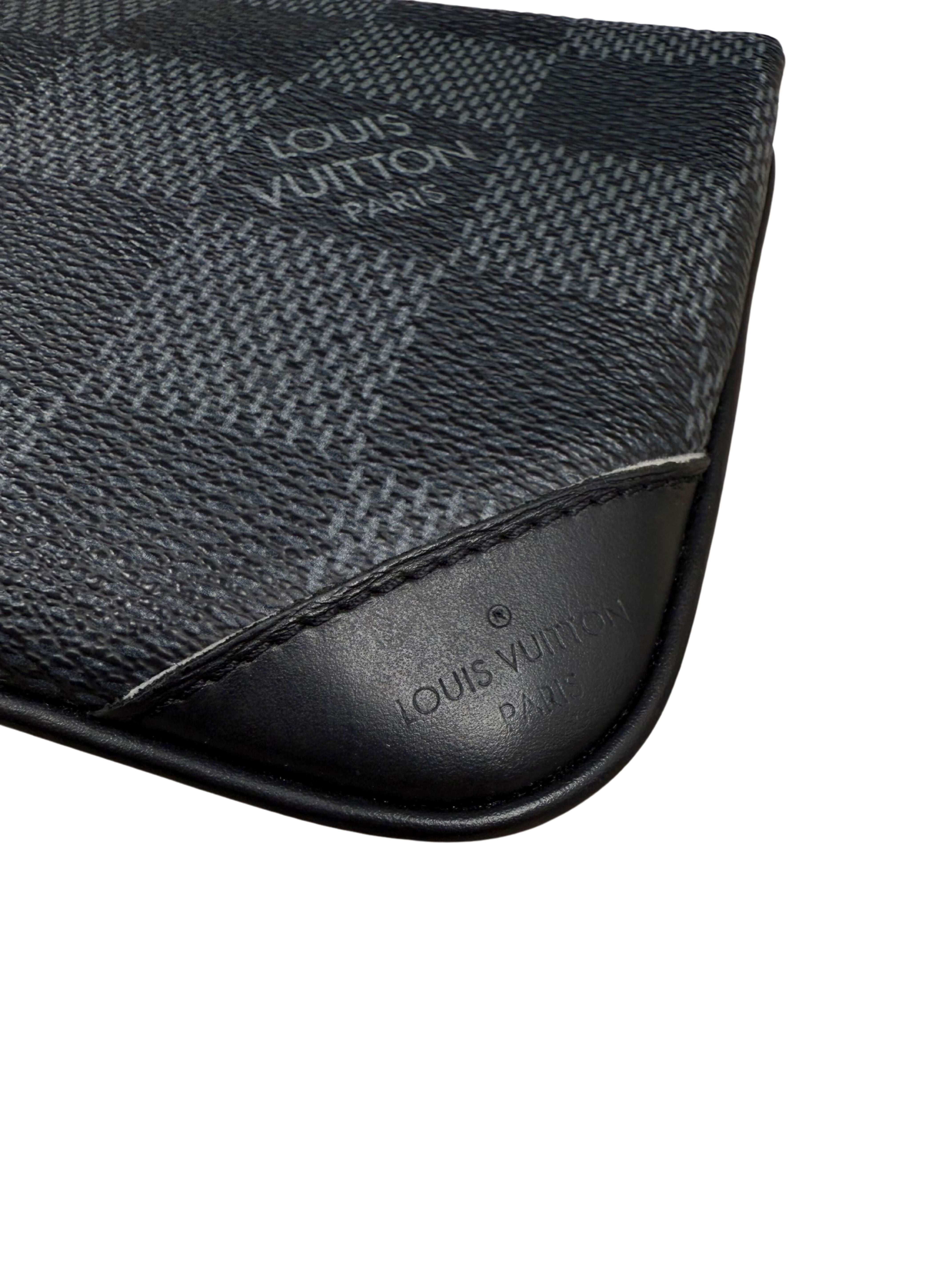Louis Vuitton Trio Messenger Bag - Black