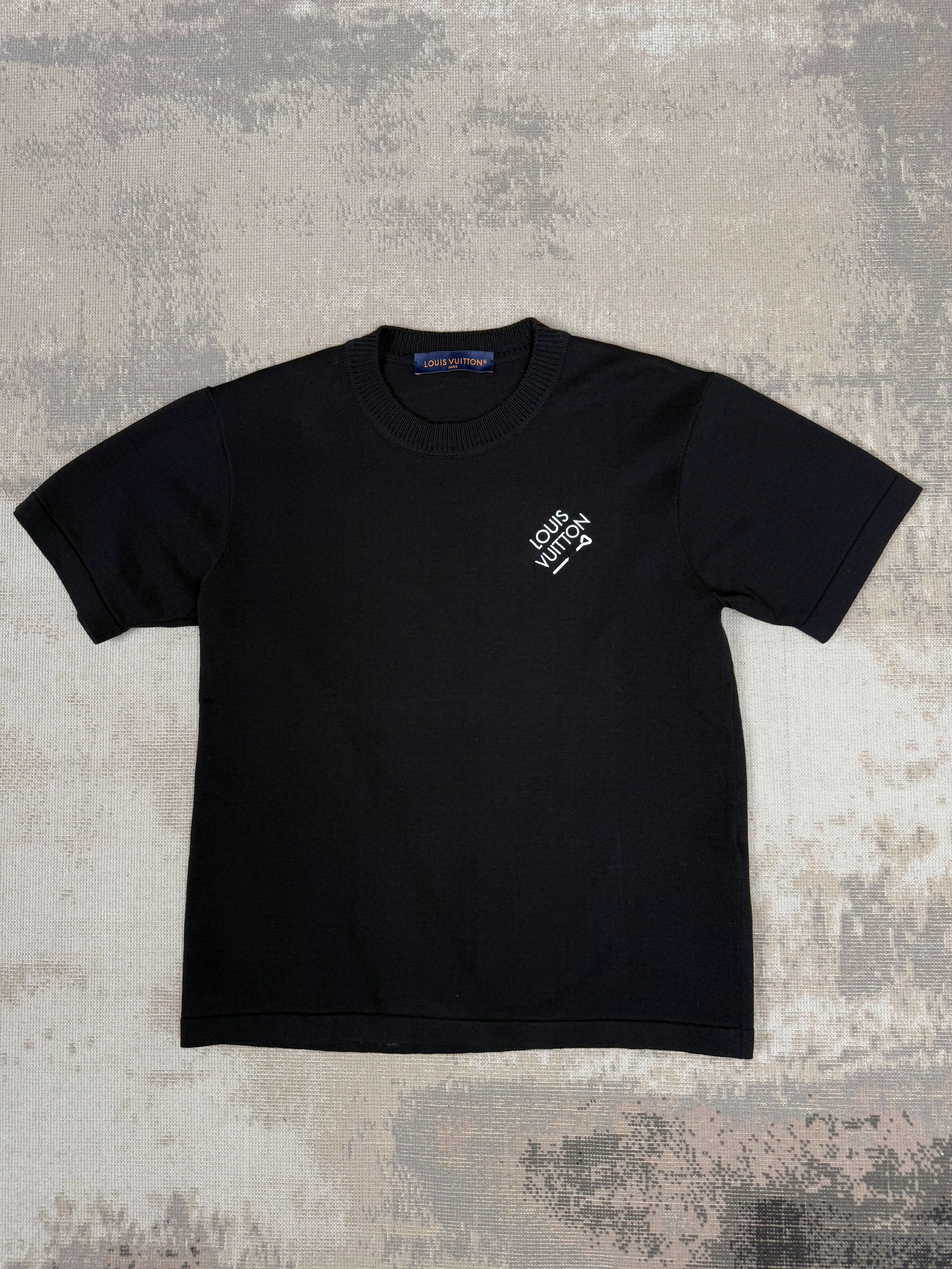 Louis Vuitton Signature T-Shirt - Black Louis Vuitton