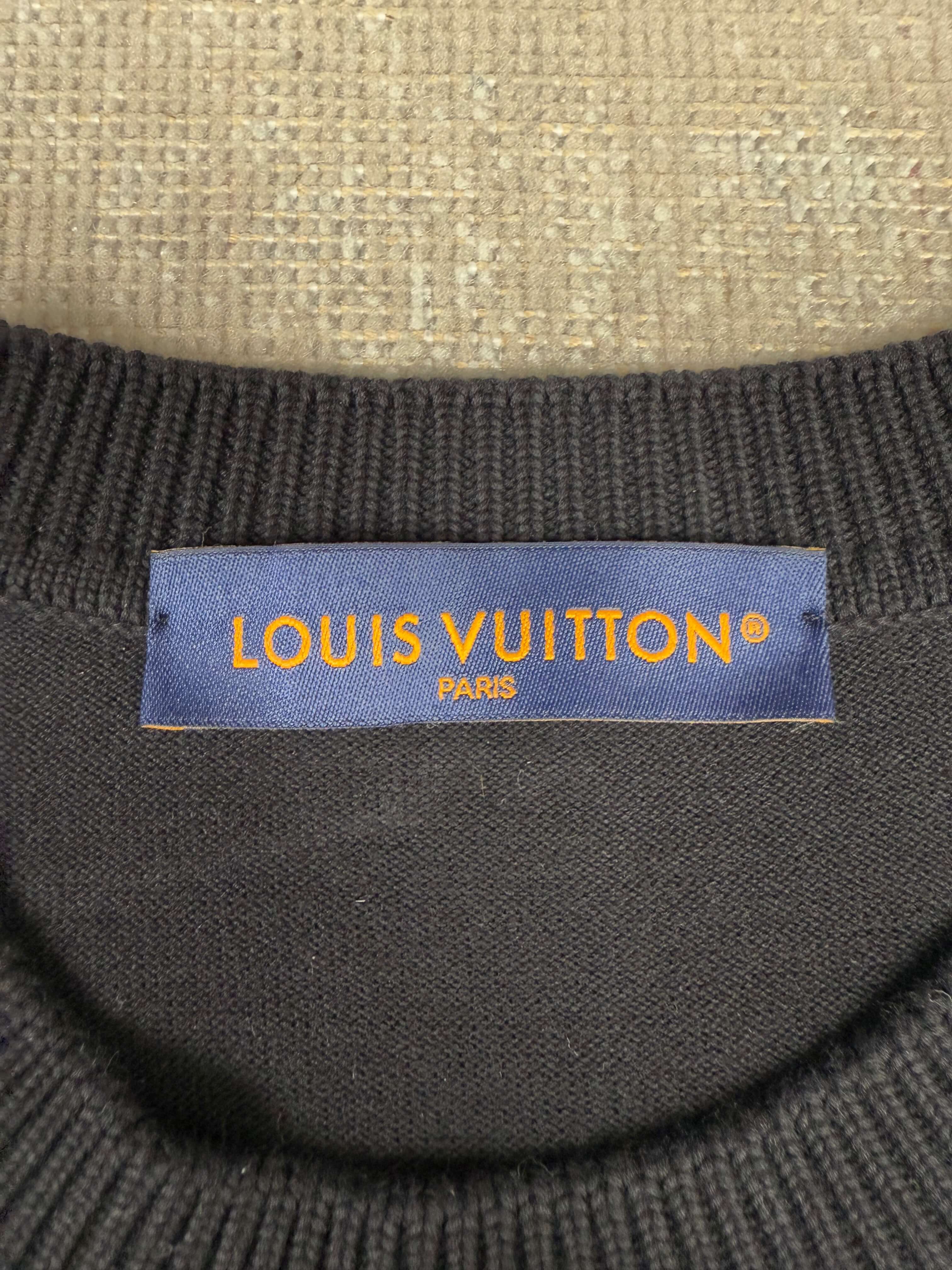 Louis Vuitton Signature T-Shirt - Black Louis Vuitton