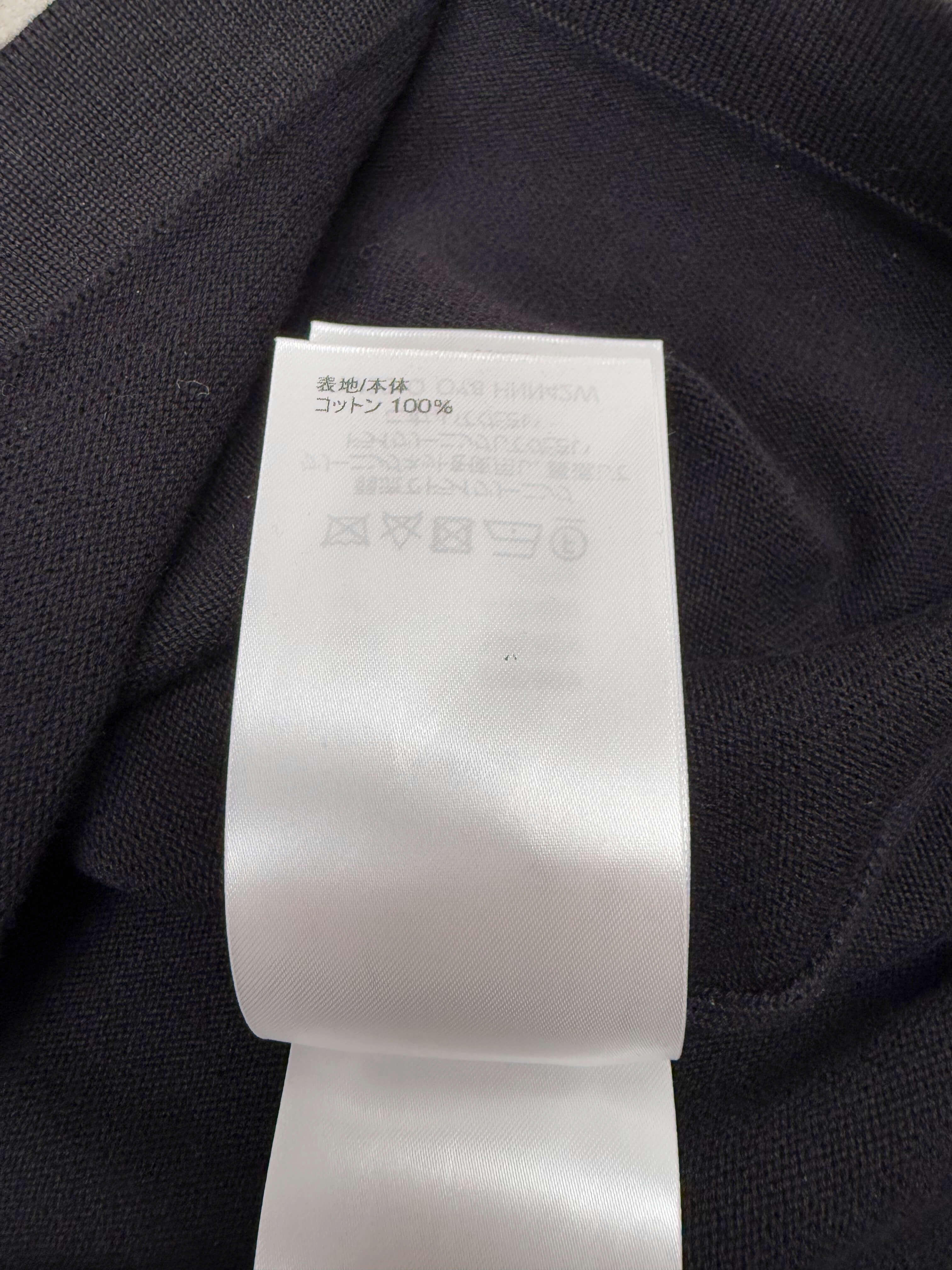 Louis Vuitton Signature T-Shirt - Black Louis Vuitton