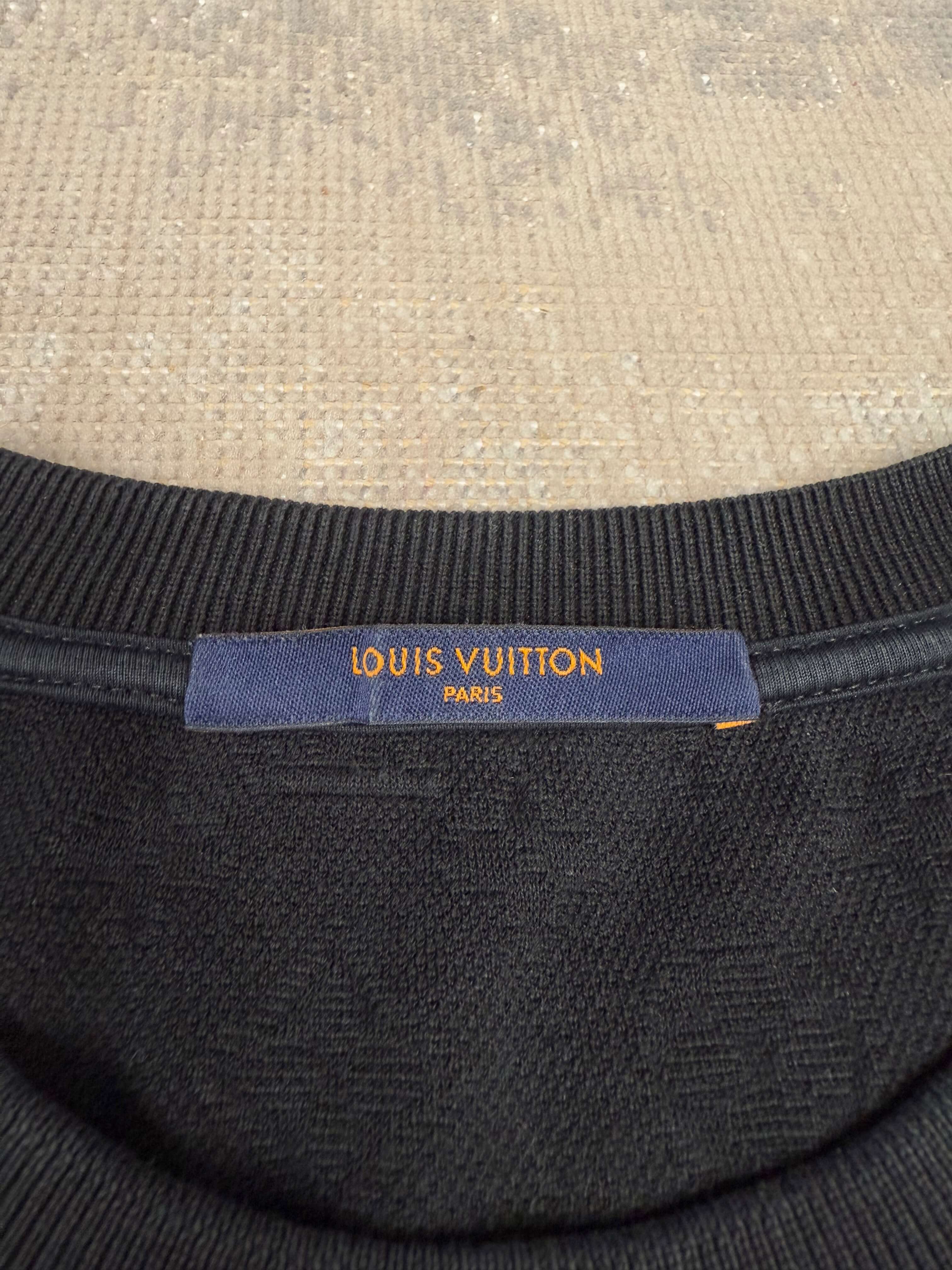 Louis Vuitton Signature 3D Pocket Monogram T-Shirt - Black Louis Vuitton