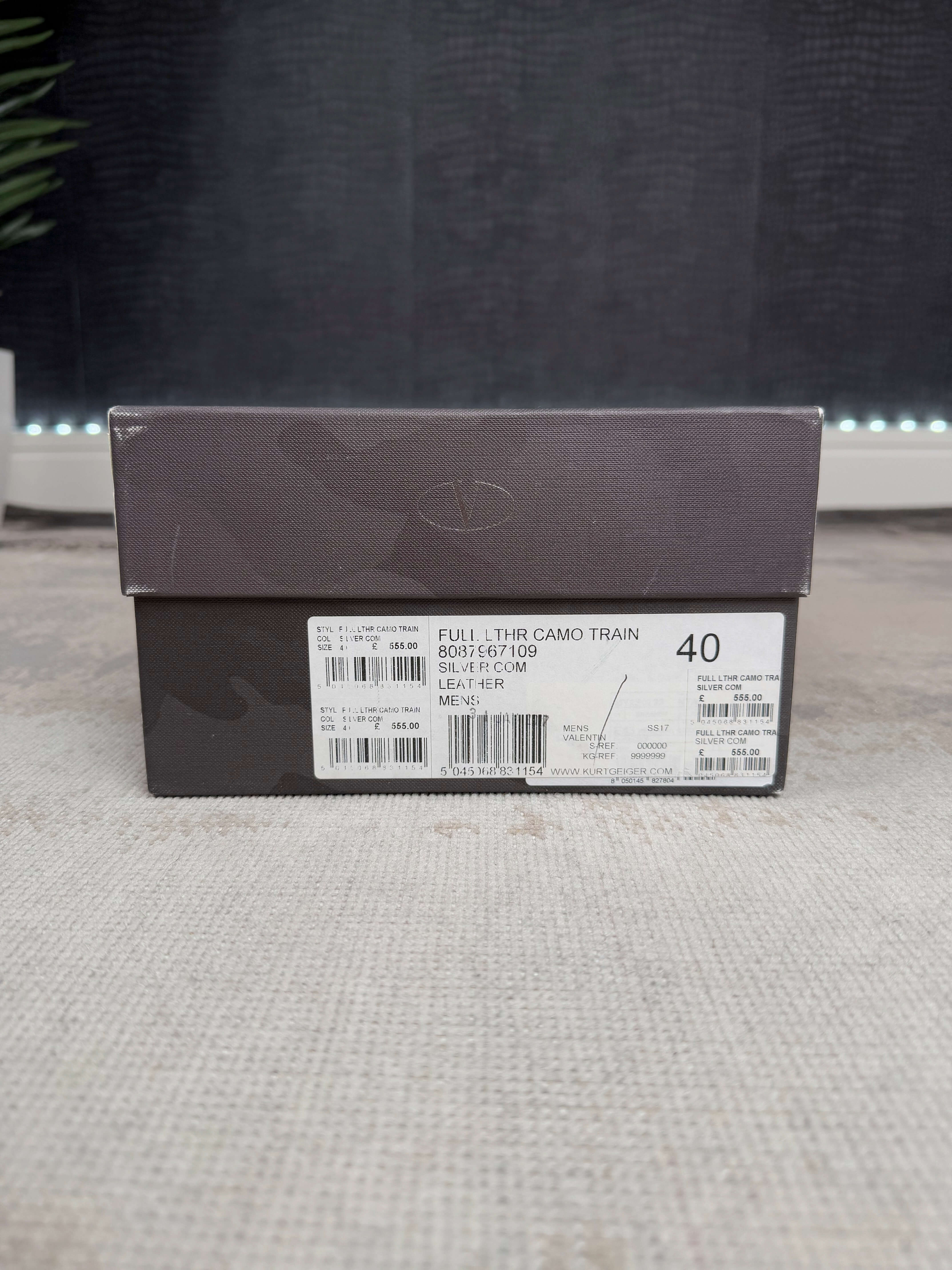 Valentino Rockrunners - Black Valentino