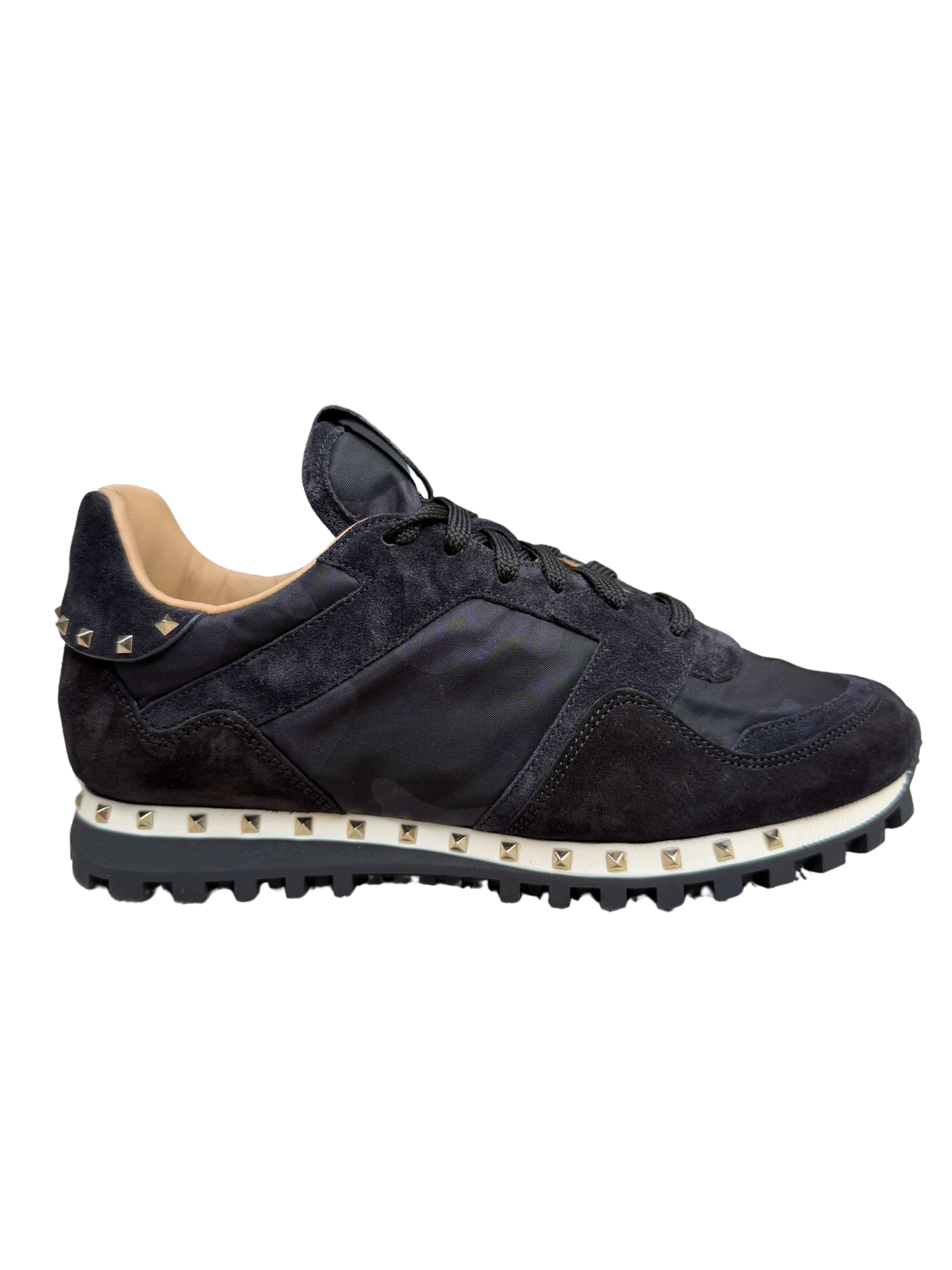Valentino Rockstuds Trainer - Black Valentino