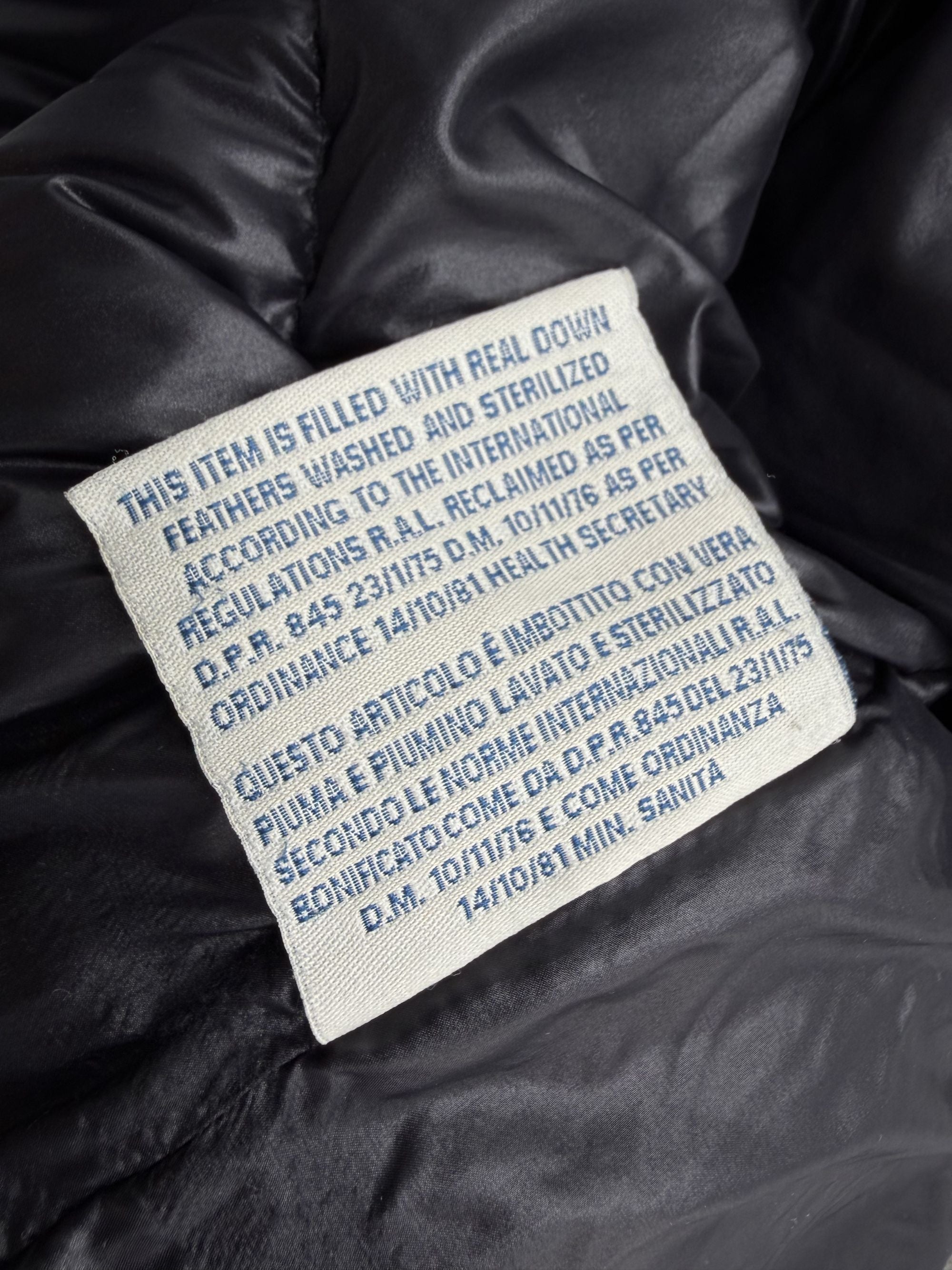 Moncler Hubert Down Jacket - Black Moncler