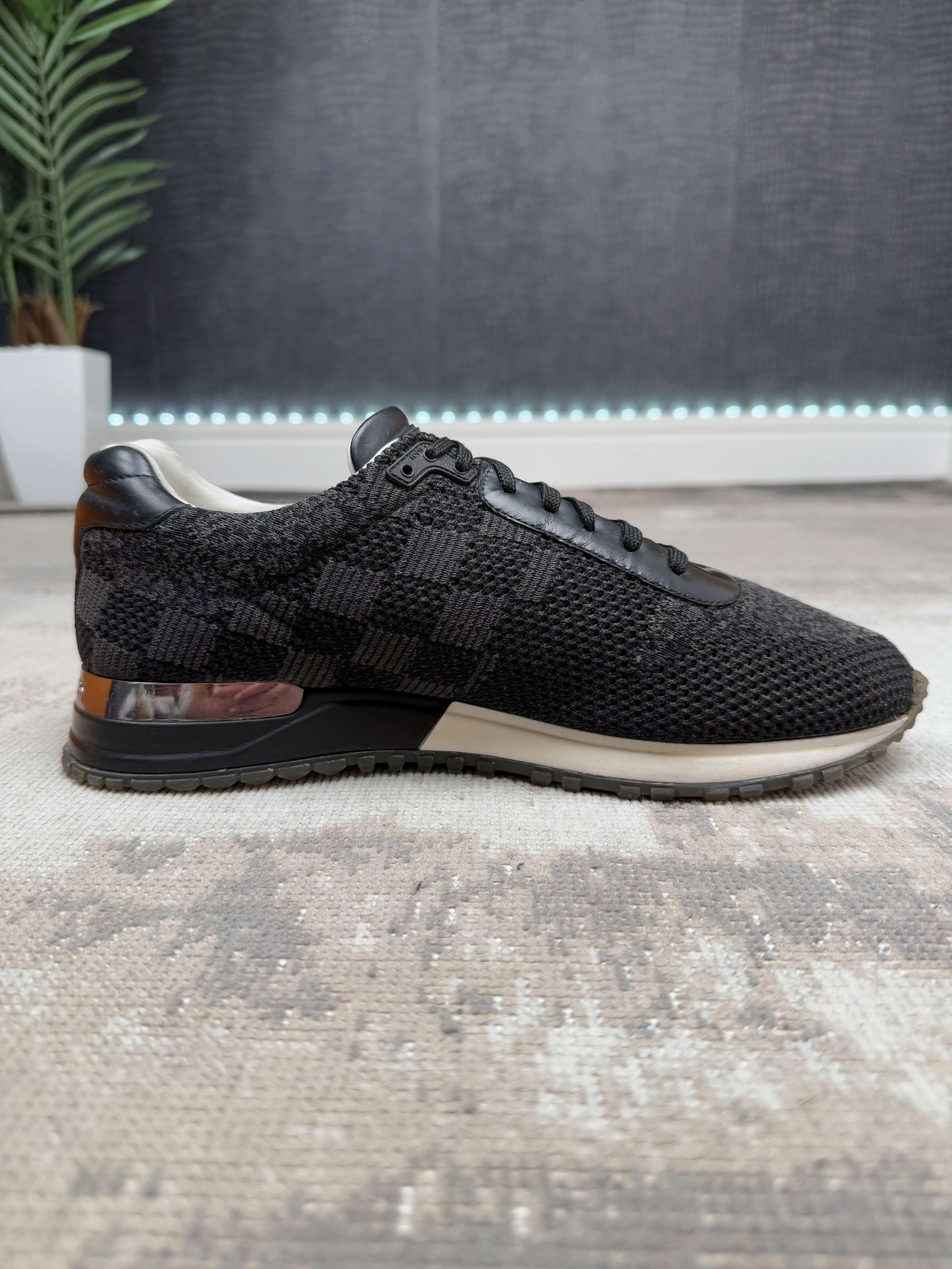 Louis Vuitton Run Away - Black Louis Vuitton