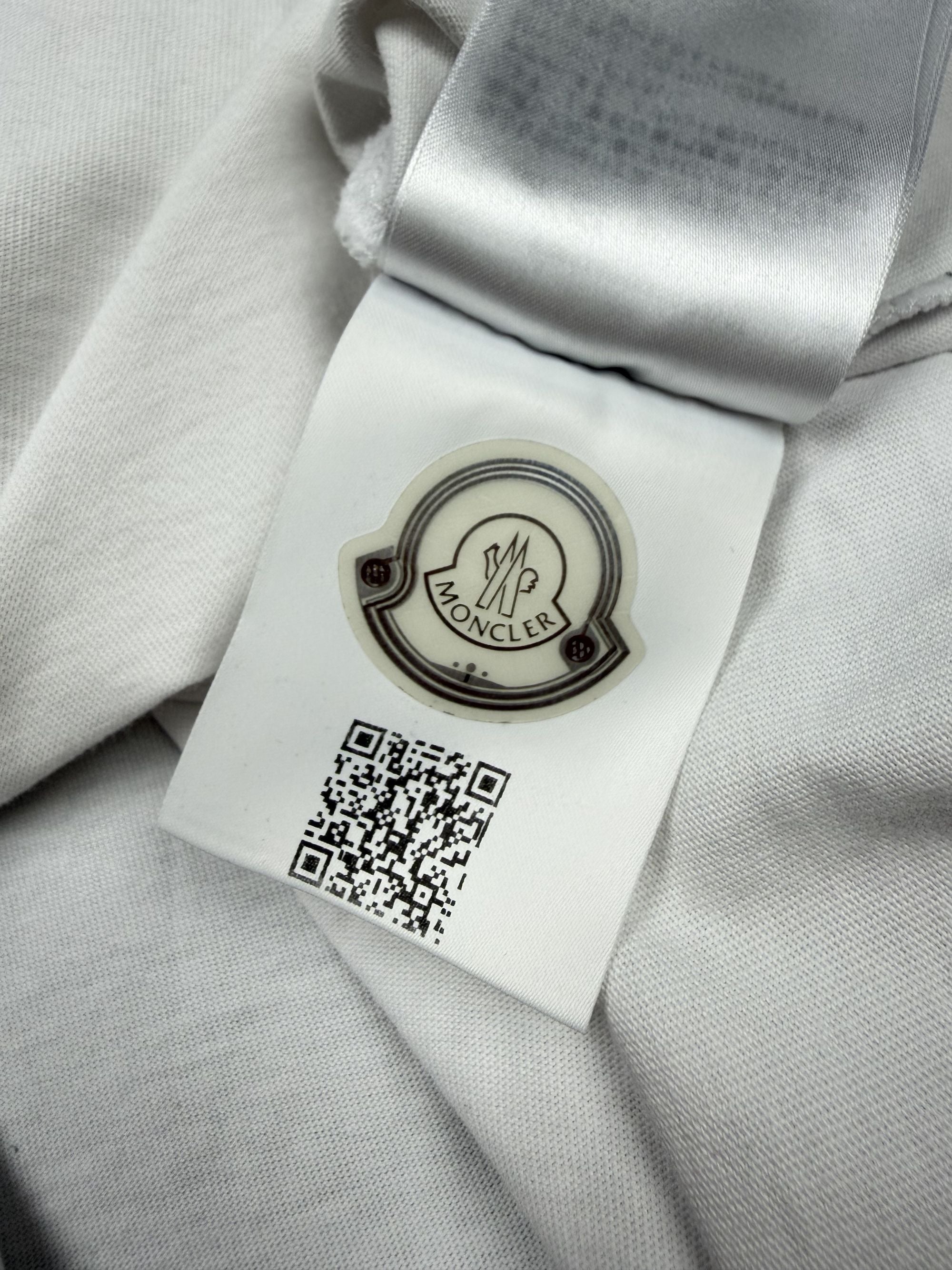Moncler Logo Print T-Shirt - White Moncler