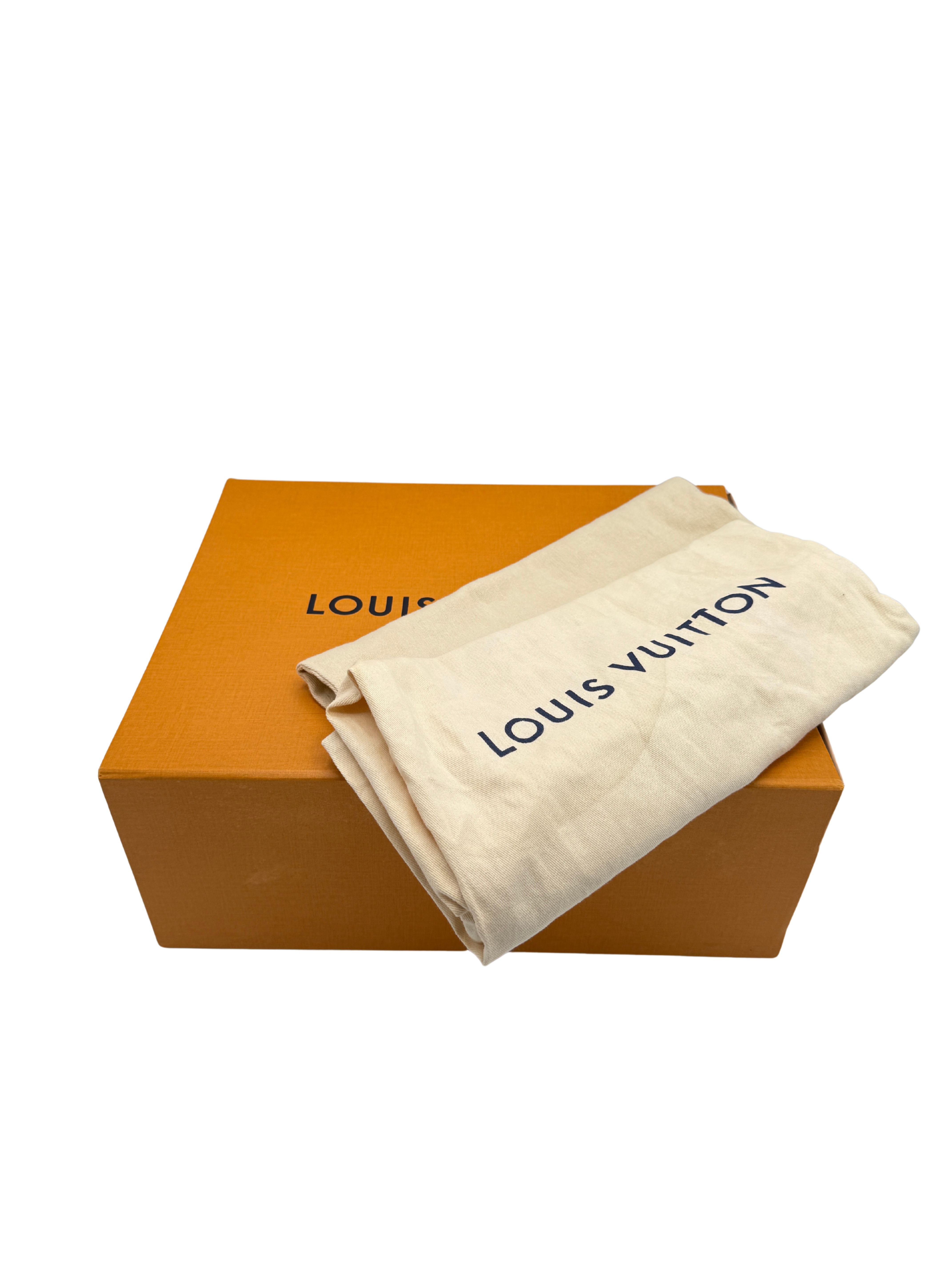 Louis Vuitton Runaway Trainer - Grey