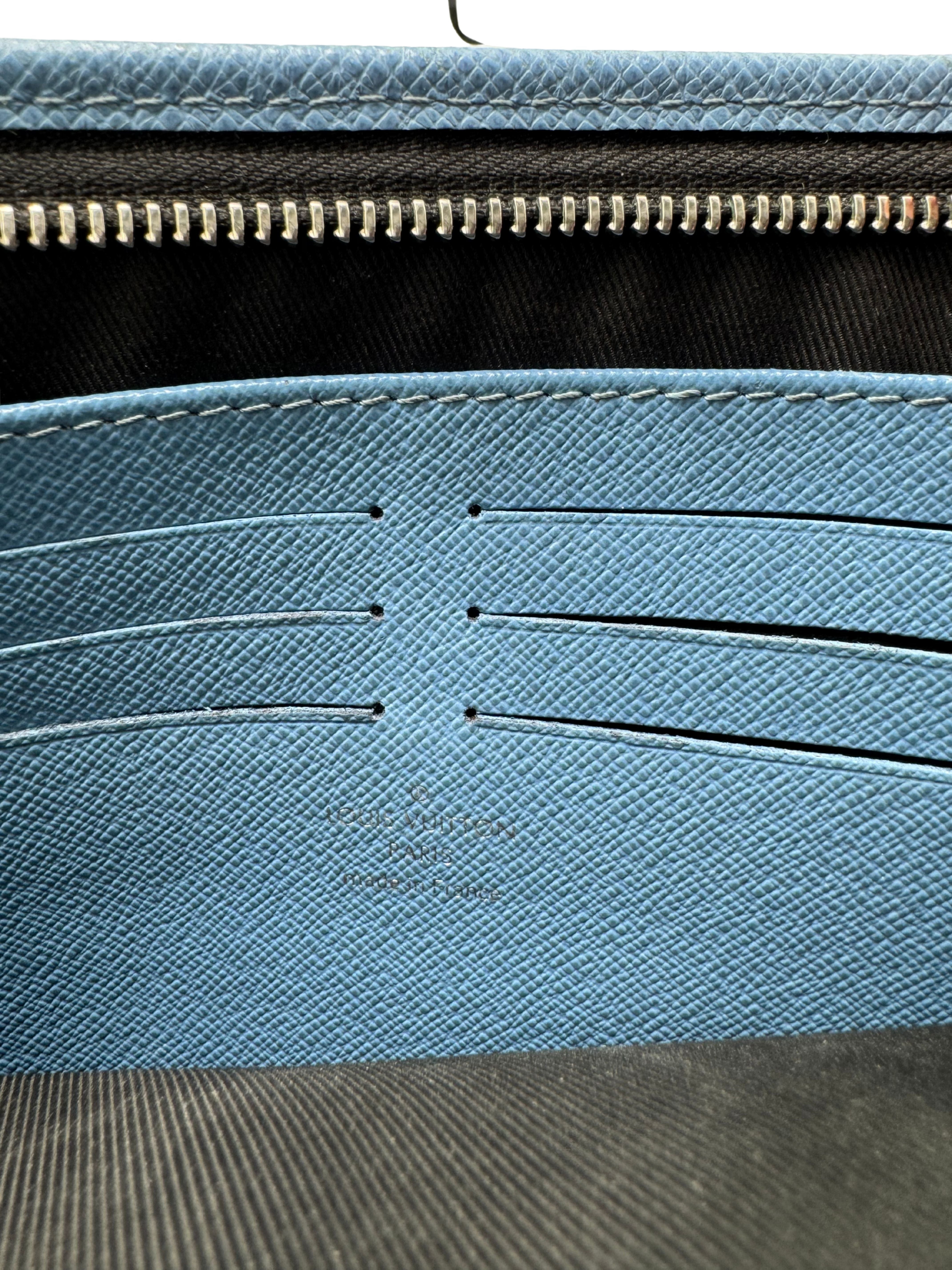 Louis Vuitton Pochette Voyage - Baby Blue Louis Vuitton