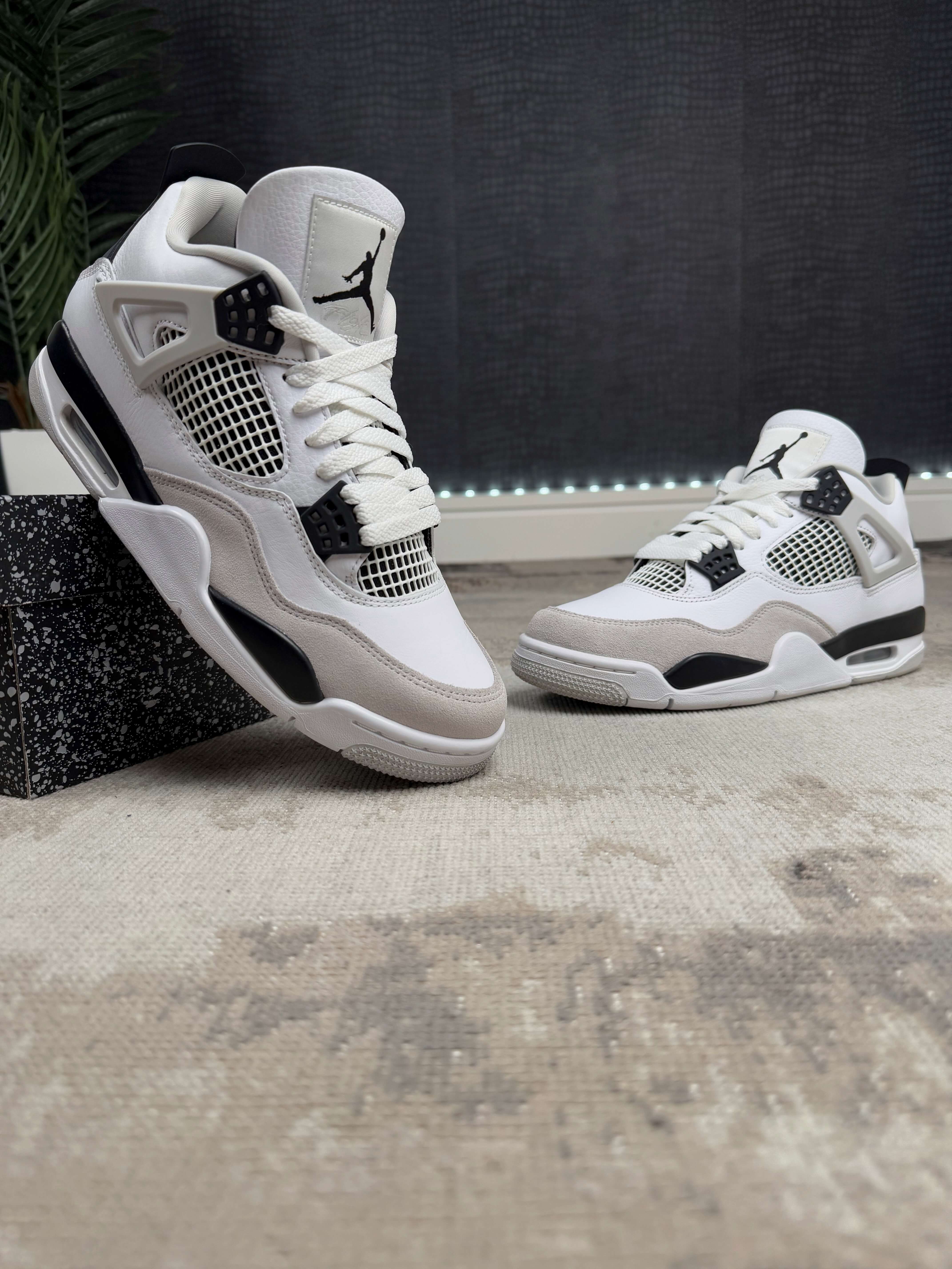 Nike Air Jordan 4 Retro 'Military Blacks' Nike