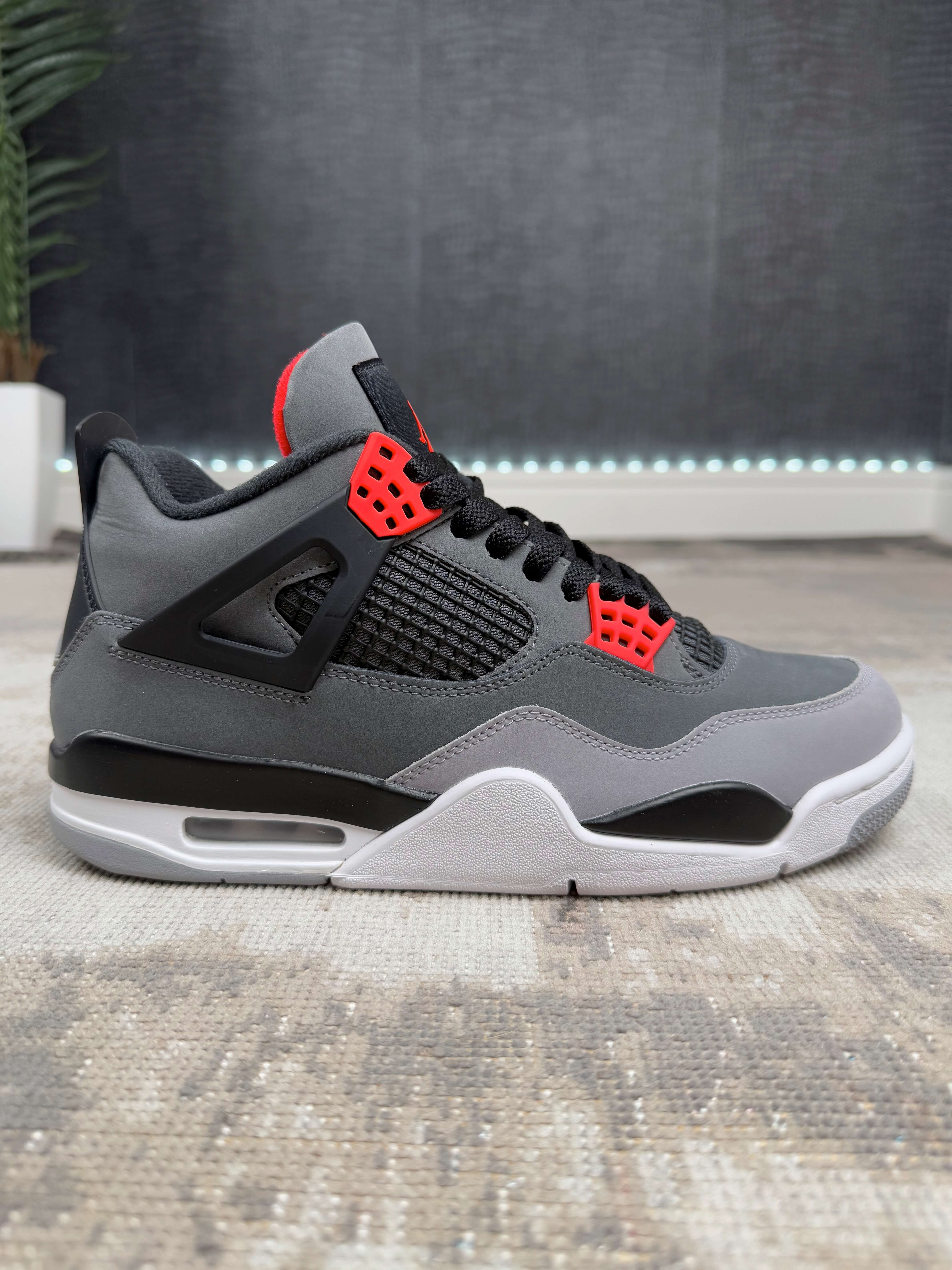 Nike Air Jordan 4 Retro Trainer - 'Infrared' Nike